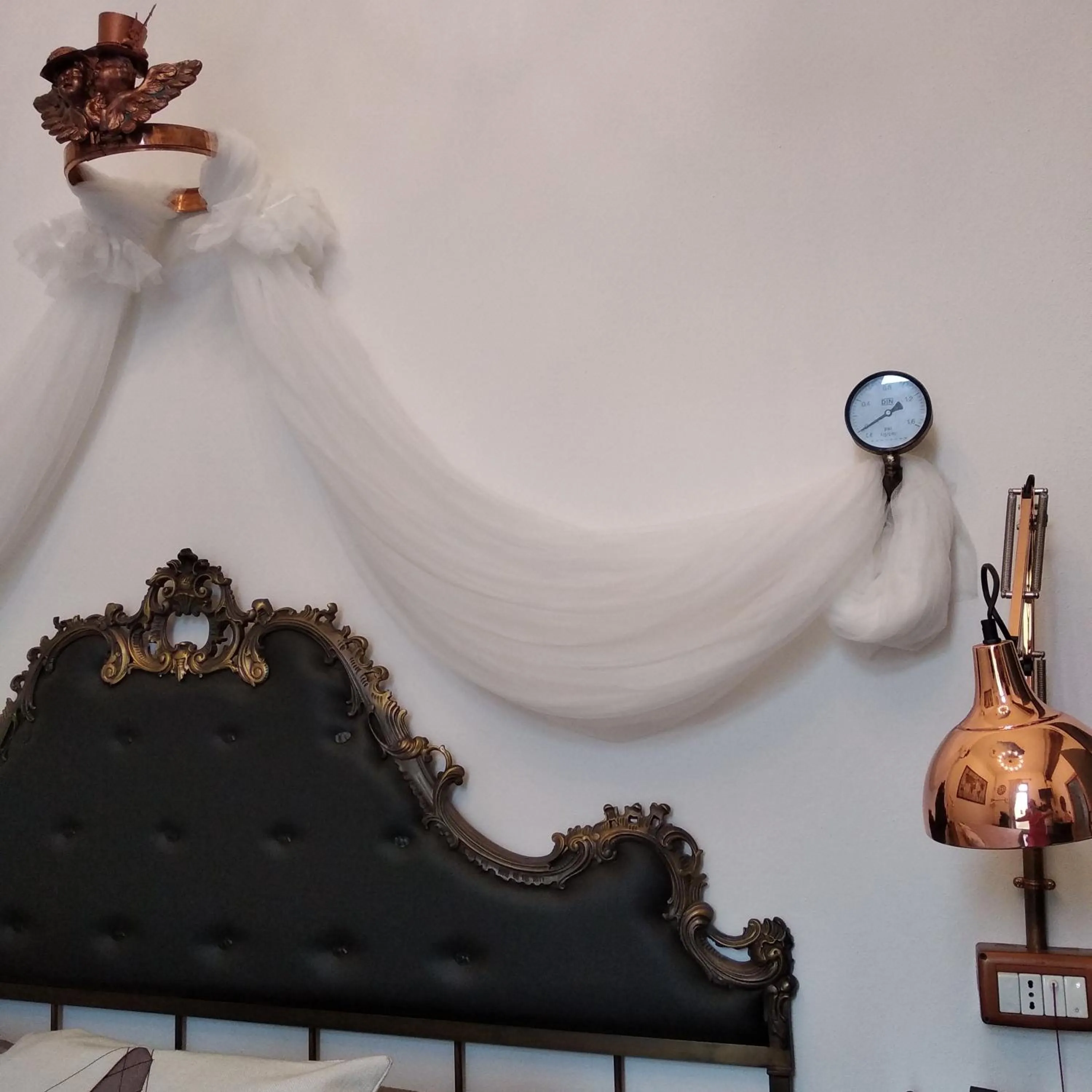 Decorative detail in BB SharingLoft Sirmione