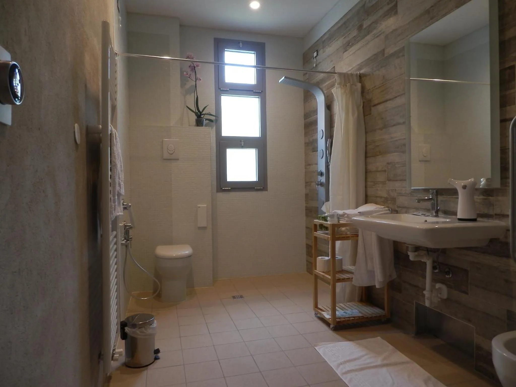 Bathroom in BB SharingLoft Sirmione