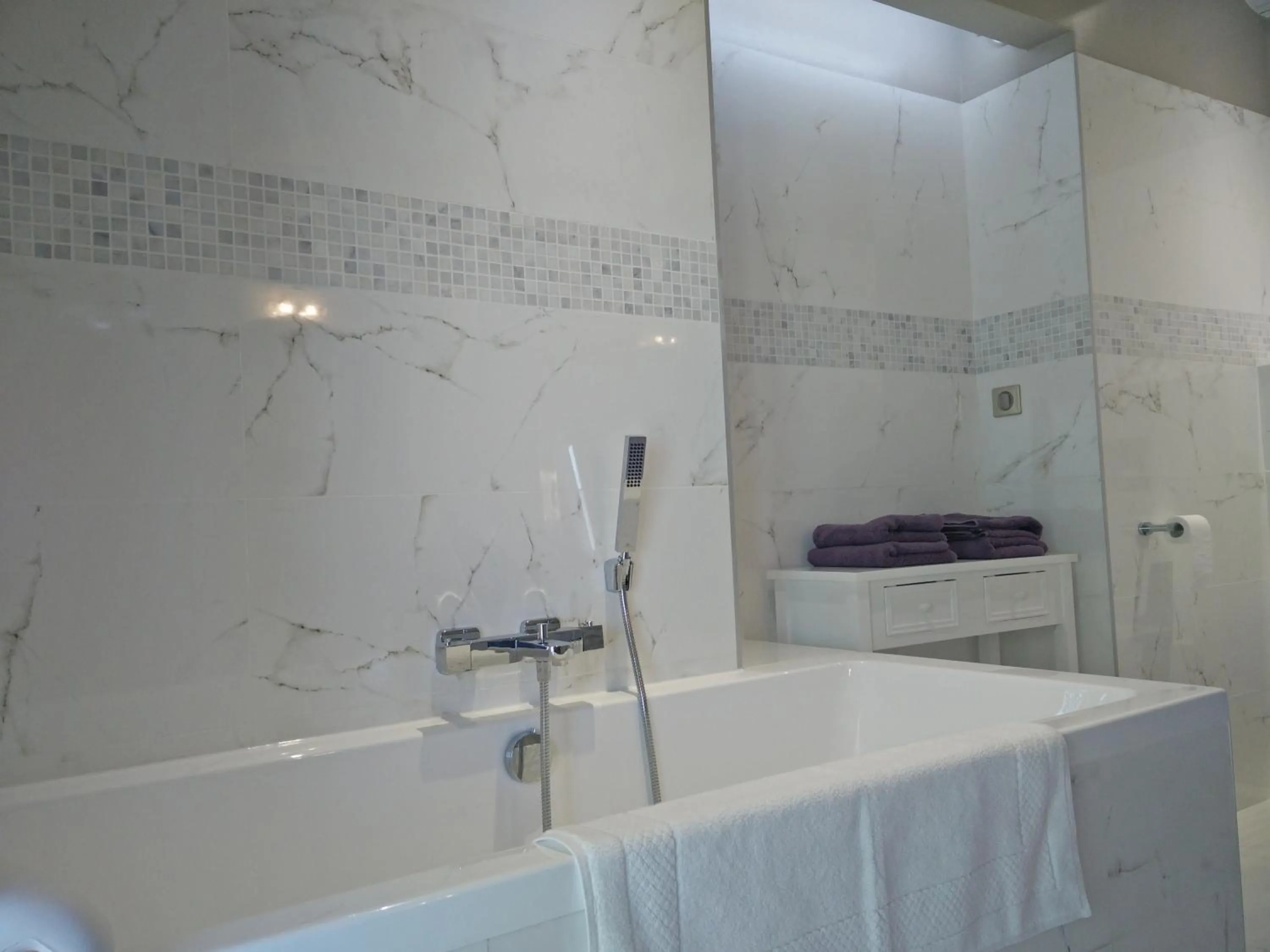 Bathroom in La Barbotiere