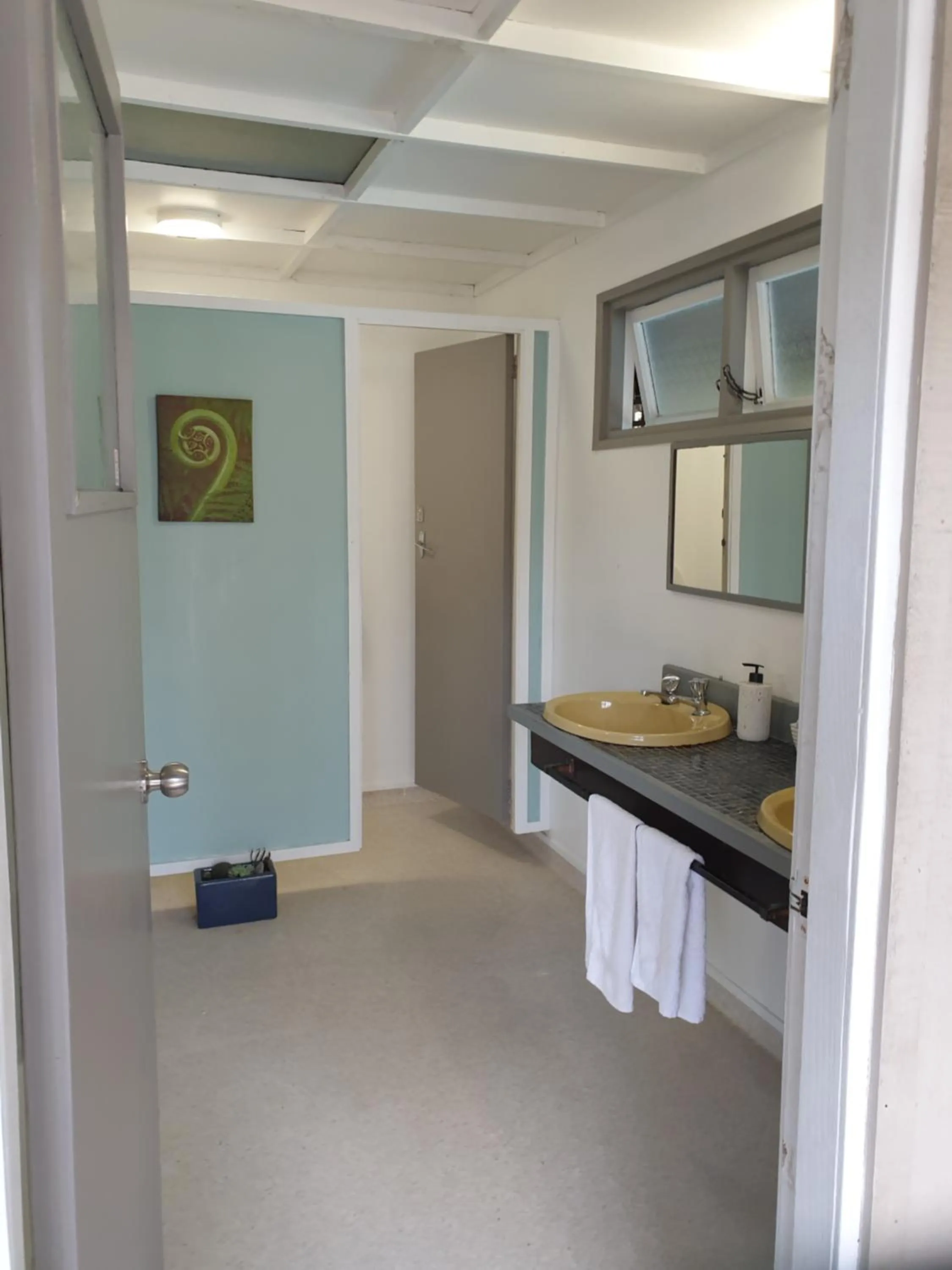 Standard Room with Shared Bathroom in Woodlands Motel