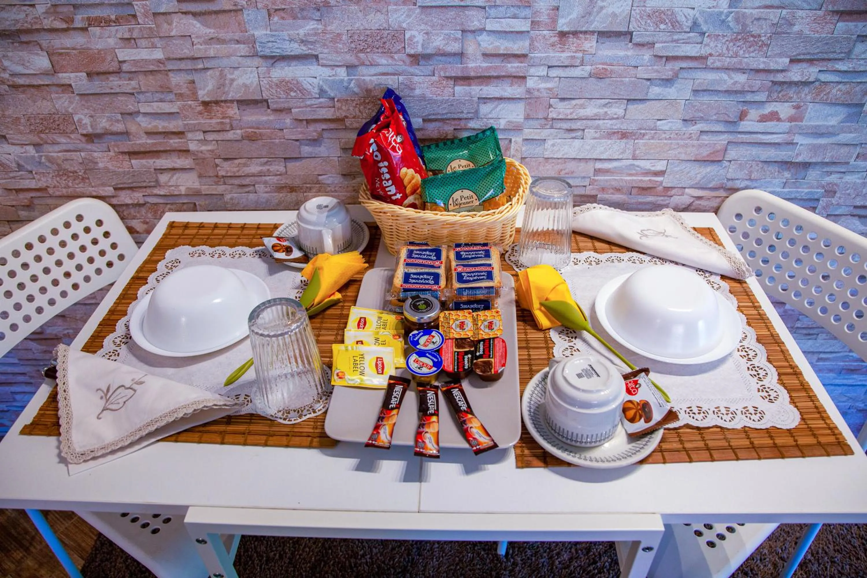 Breakfast in Natalie Apartments