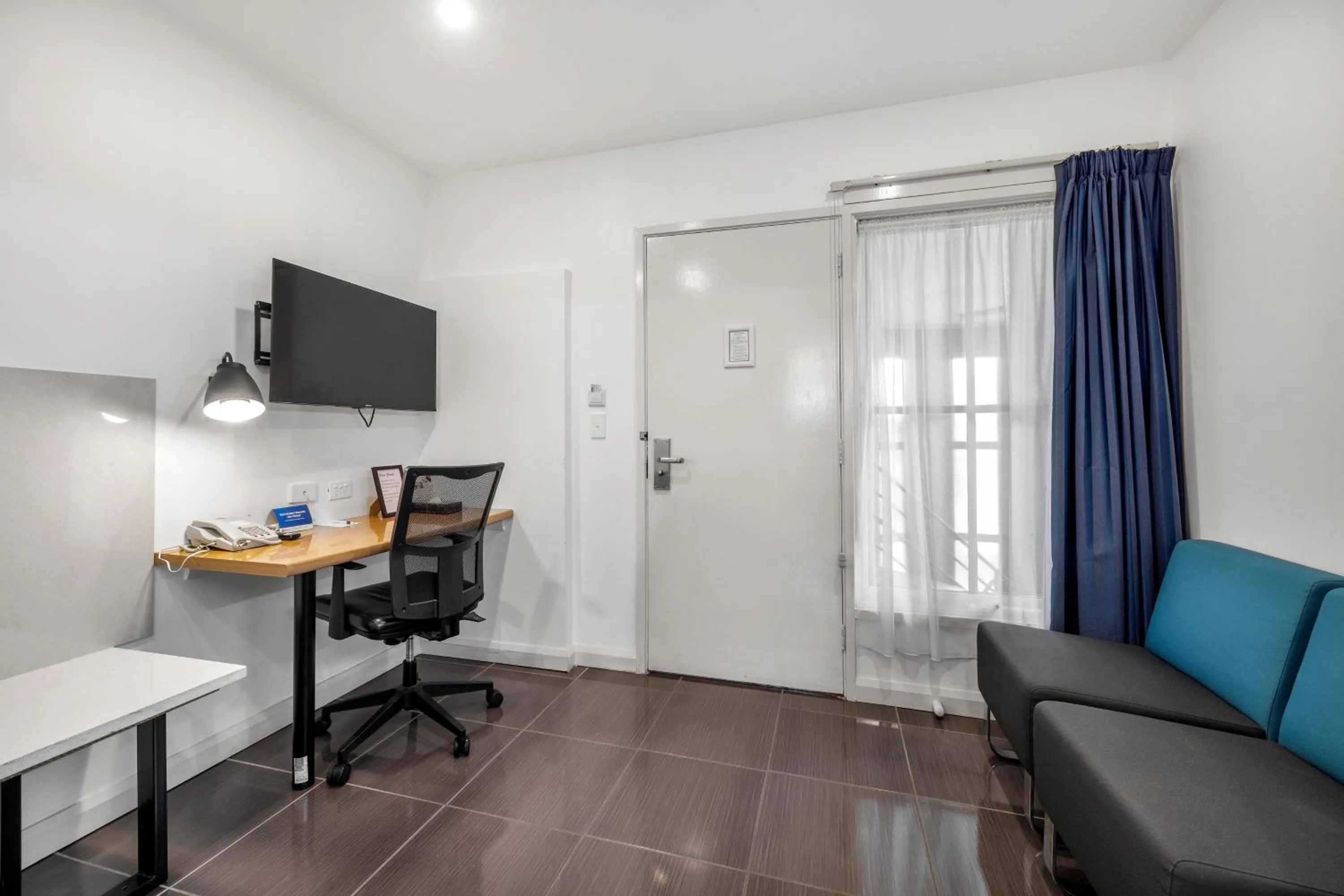 TV and multimedia in Best Western Plus Buckingham International