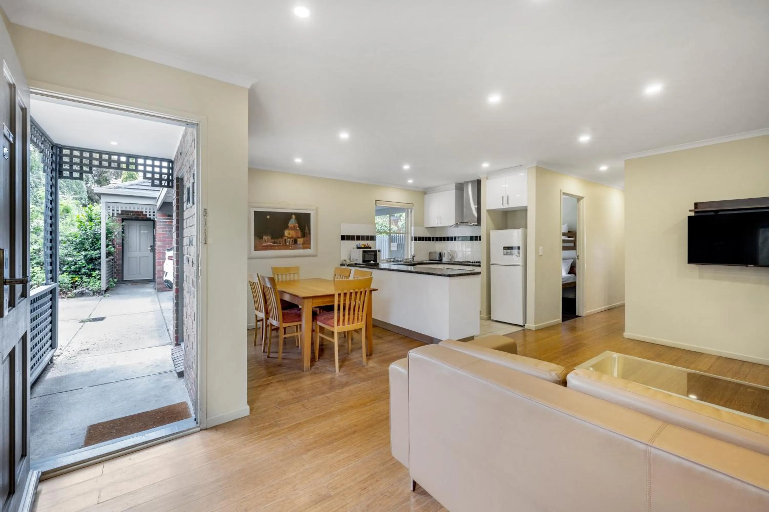 Kitchen or kitchenette in Best Western Plus Buckingham International