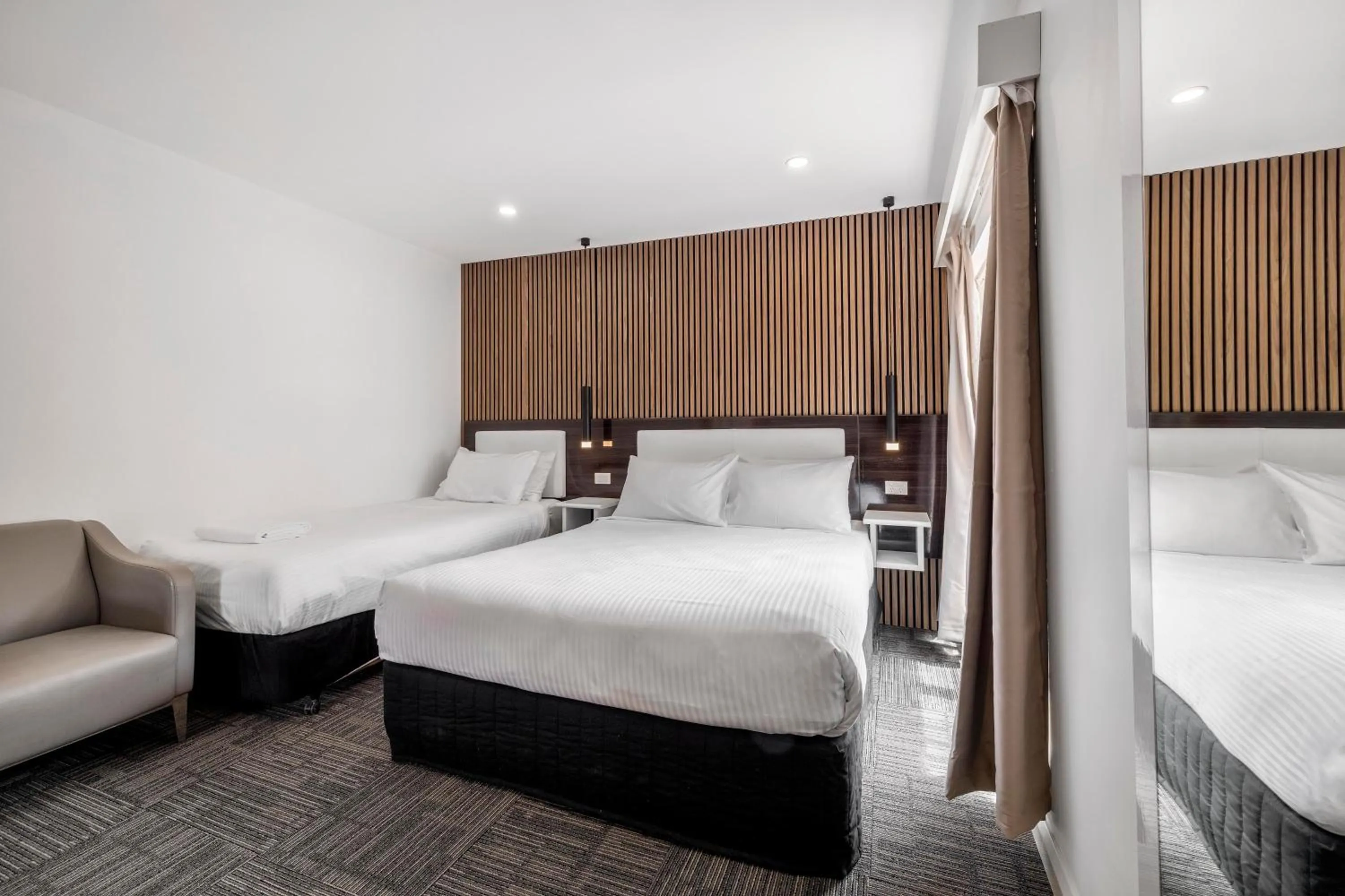 Bed in Best Western Plus Buckingham International