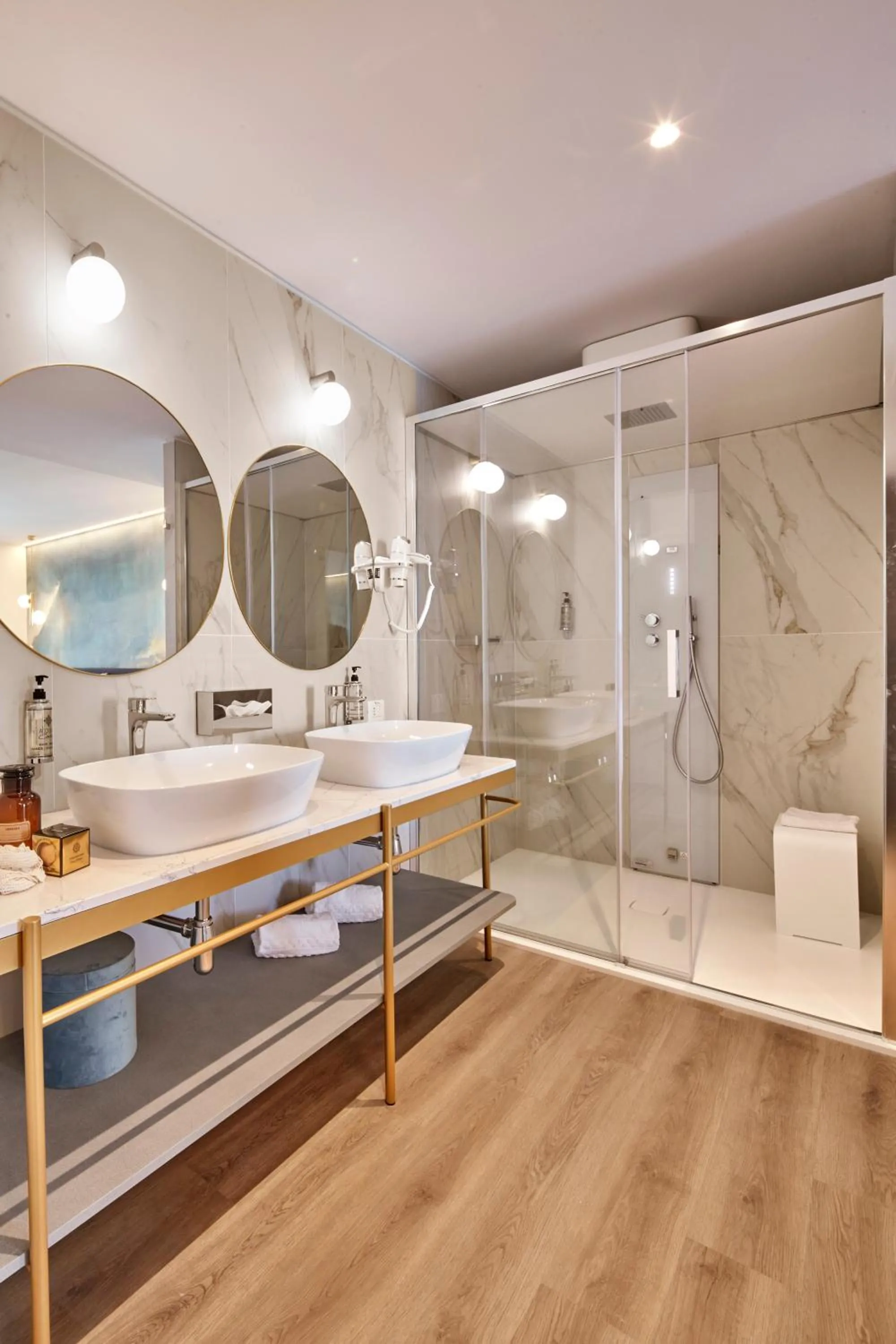 Steam room in Riva Palace Hotel