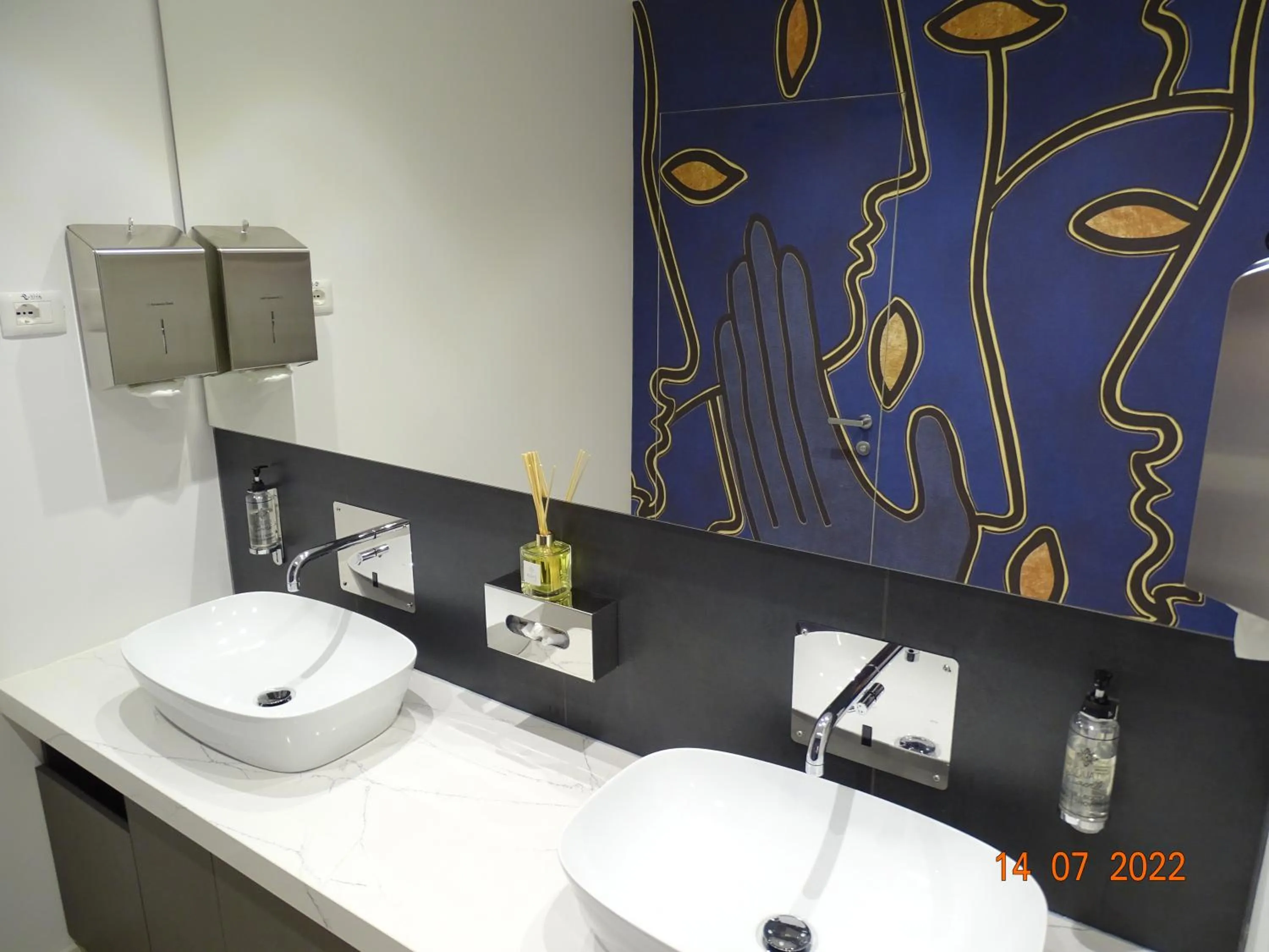 Bathroom in Riva Palace Hotel