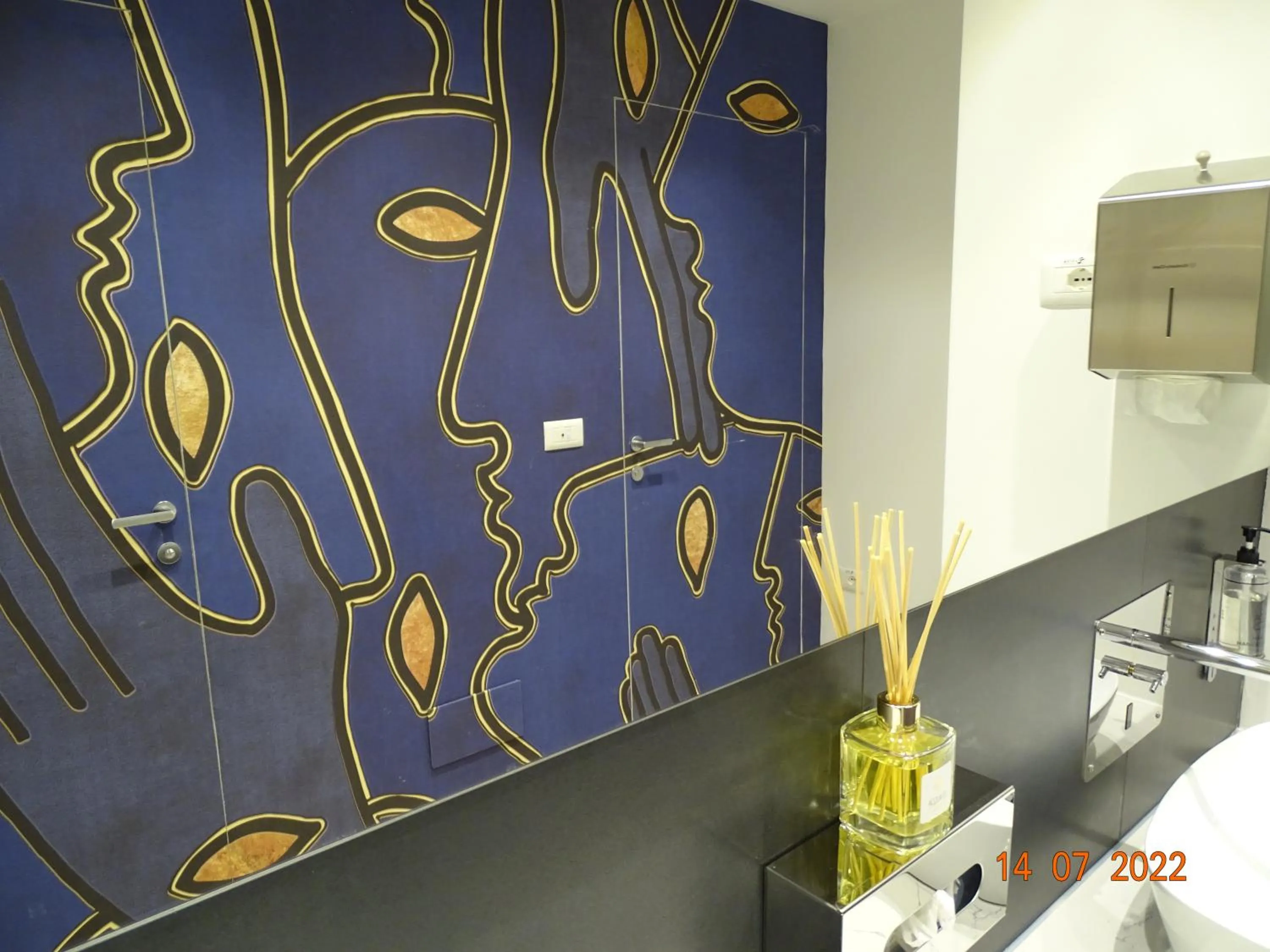 Bathroom in Riva Palace Hotel