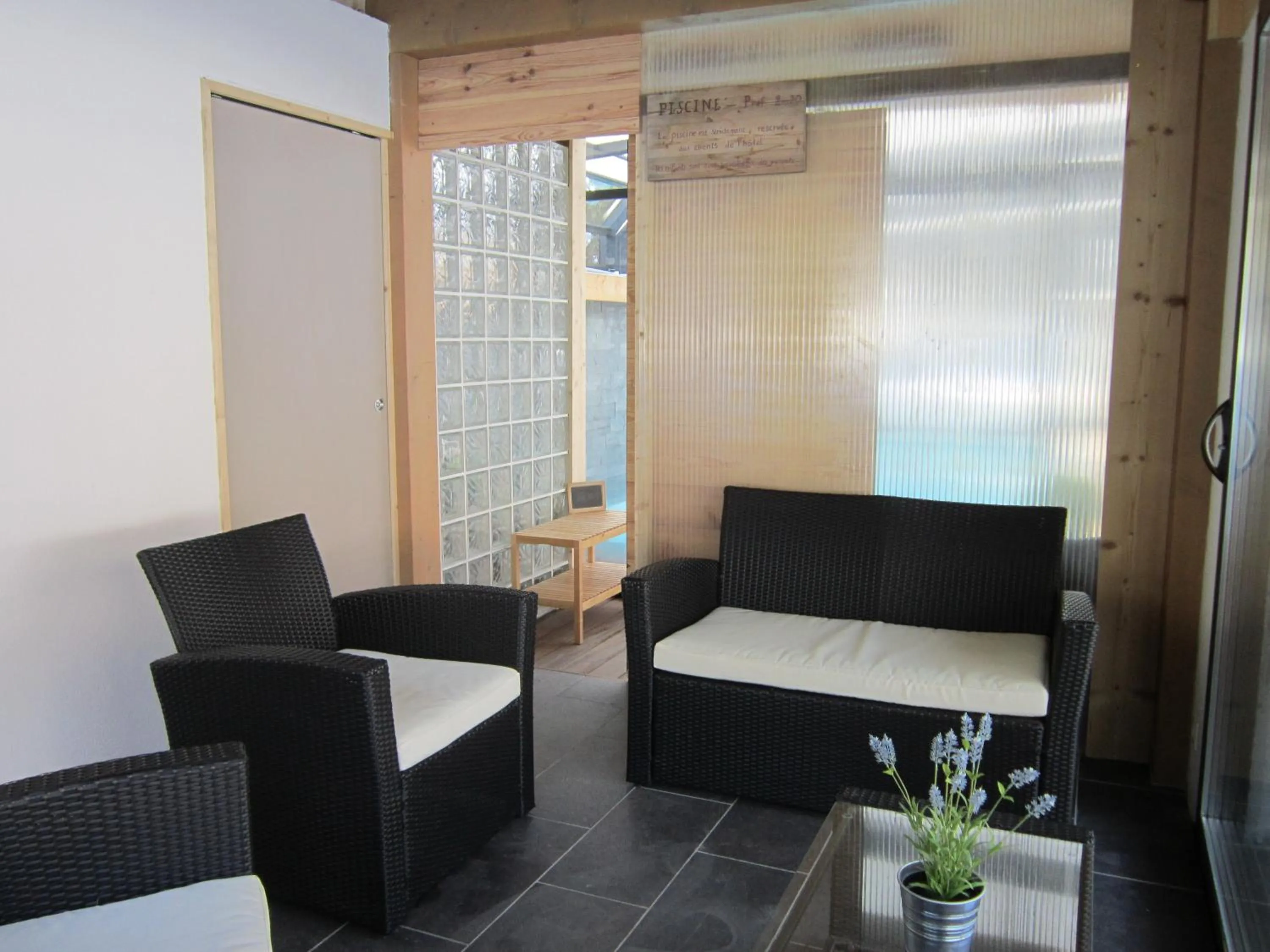 Spa and wellness centre/facilities in Logis Hotel Gai Soleil