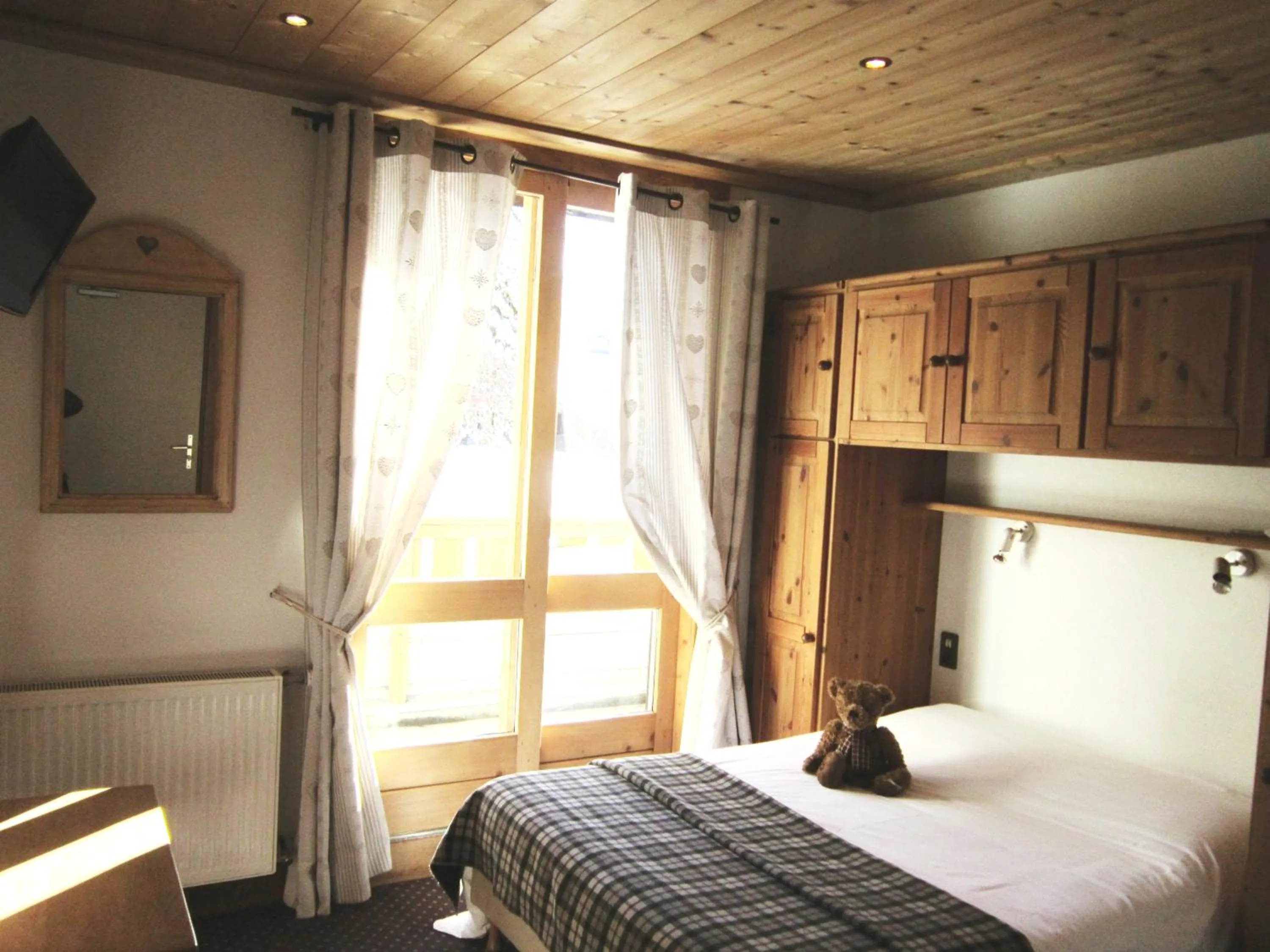 Photo of the whole room, Bed in Logis Hotel Gai Soleil