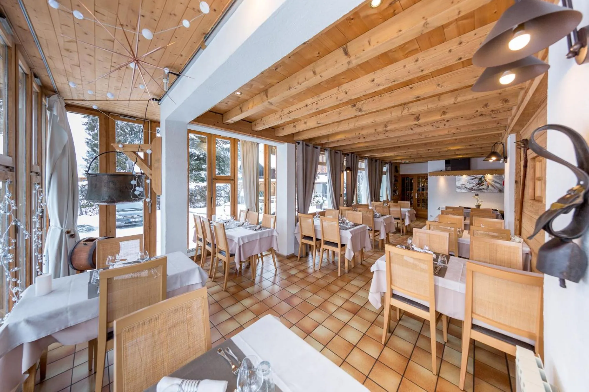 Restaurant/places to eat in Logis Hotel Gai Soleil