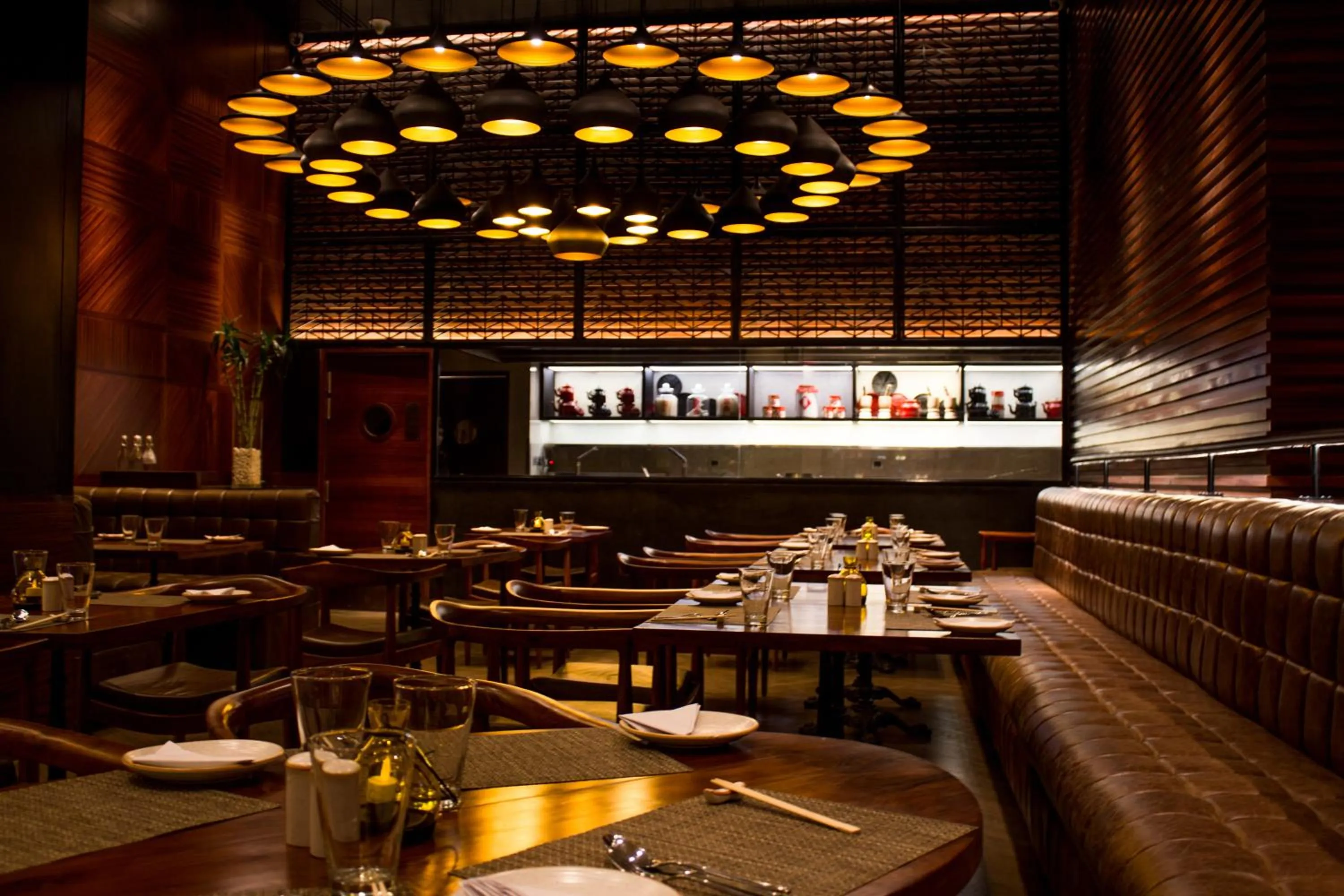 Restaurant/places to eat in Lemon Tree Premier City Center