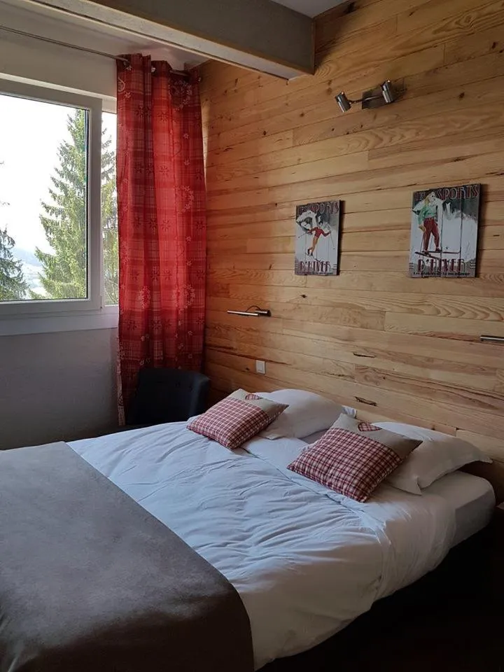 Bedroom, Bed in Résidence Le Fontenay