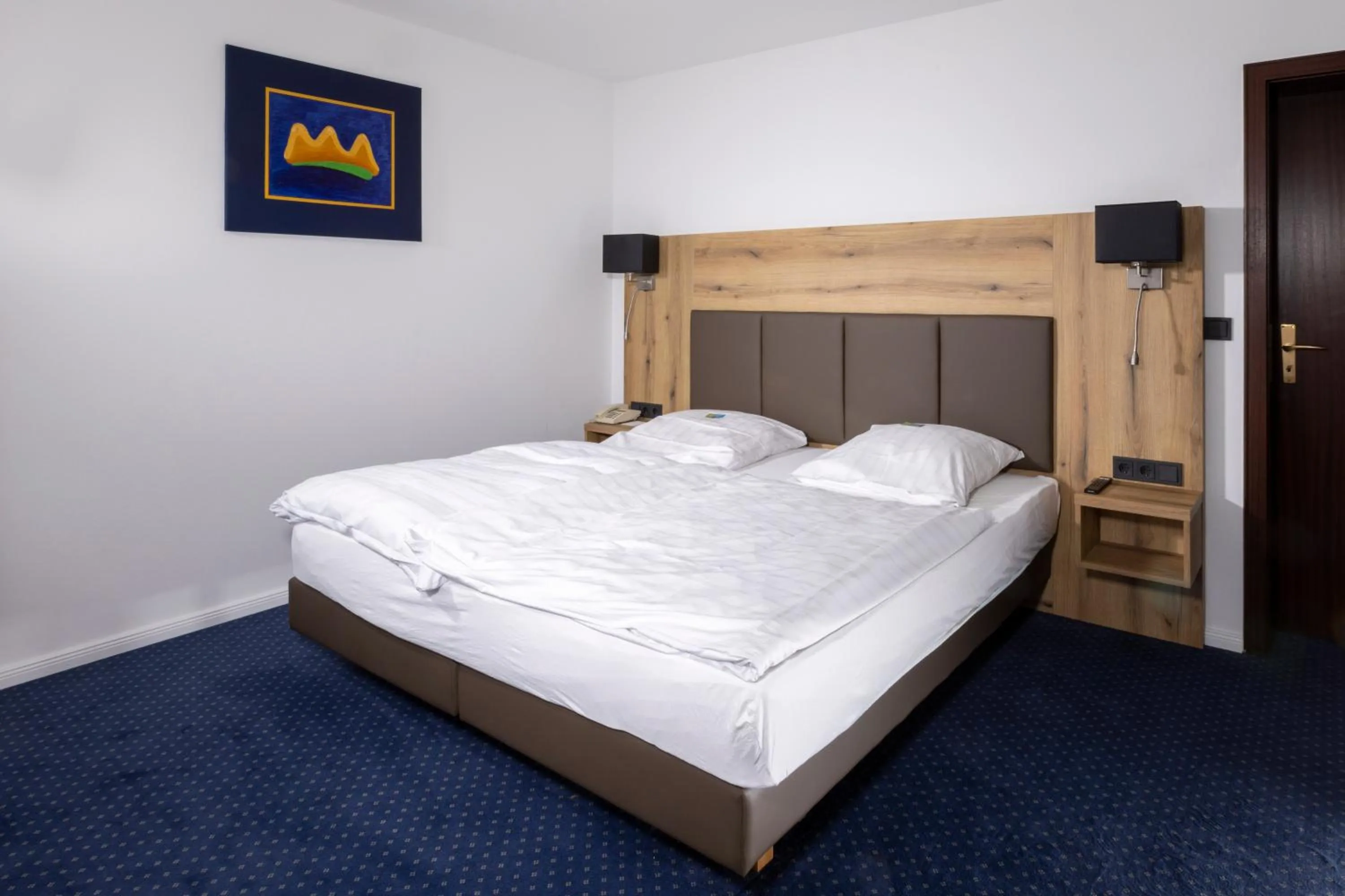 Photo of the whole room, Bed in Waldhotel Bärenstein