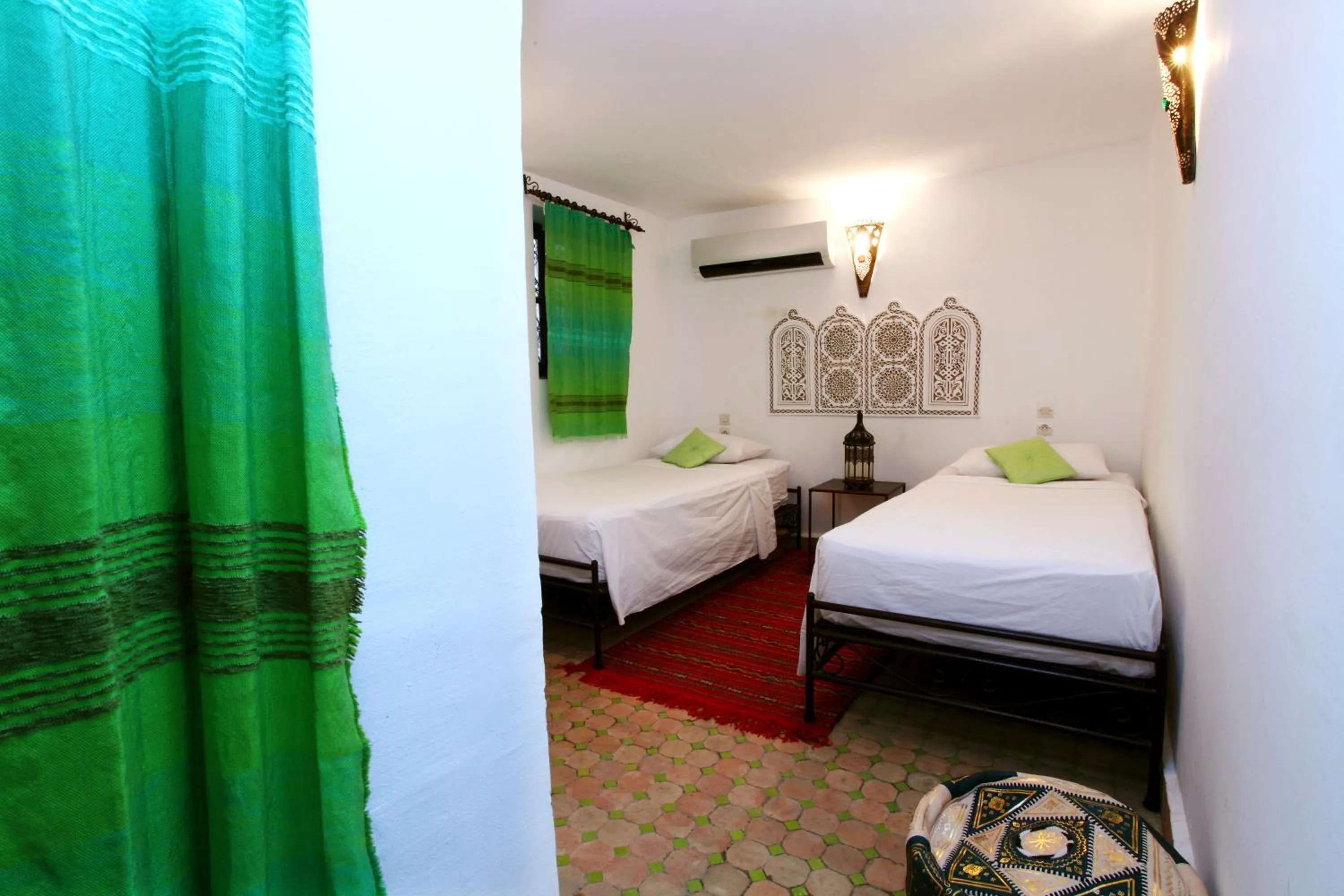 Photo of the whole room, Bed in Riad Jamaï