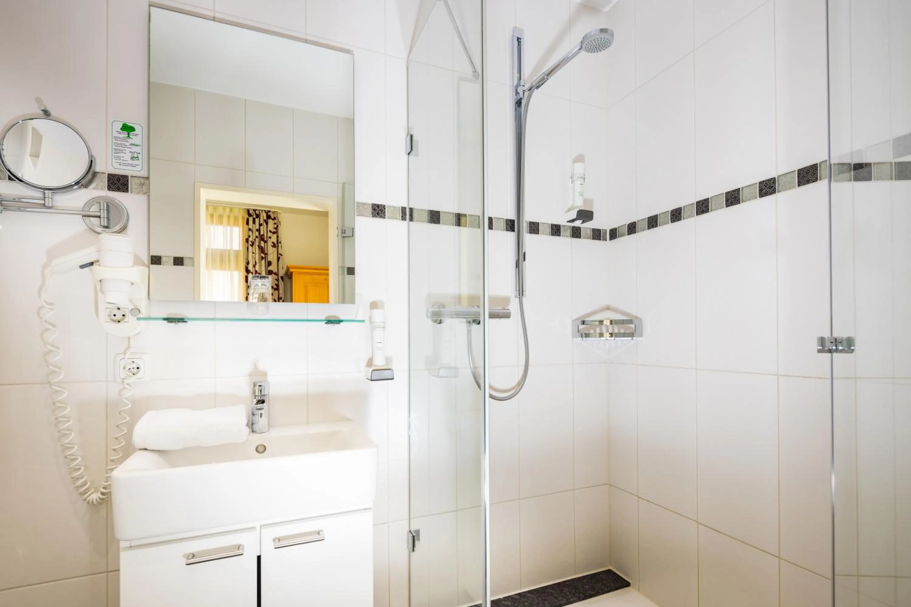 Bathroom in Hotel Gruenberger