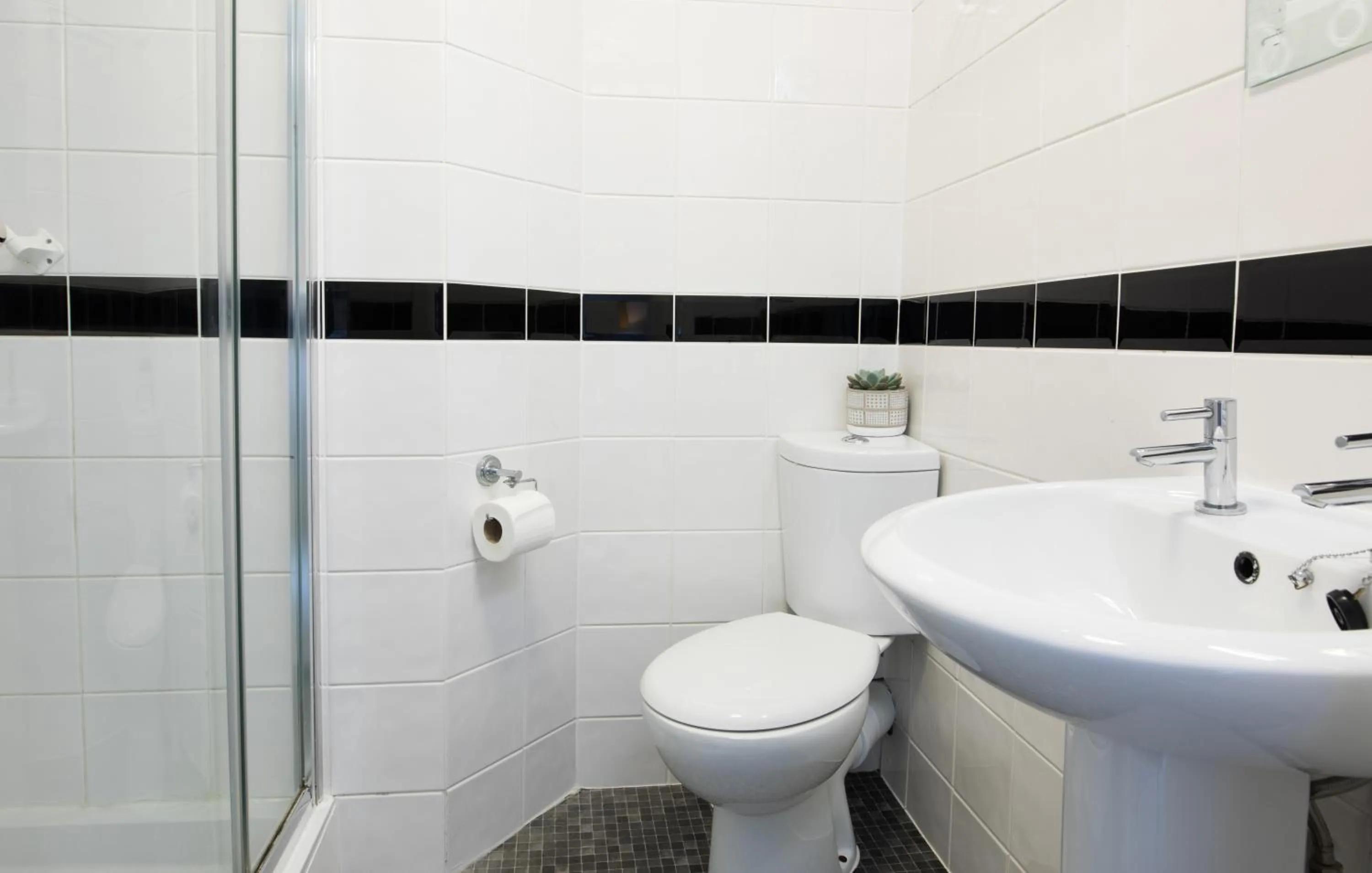 Bathroom in Pentire Newquay Cornwall Hotel