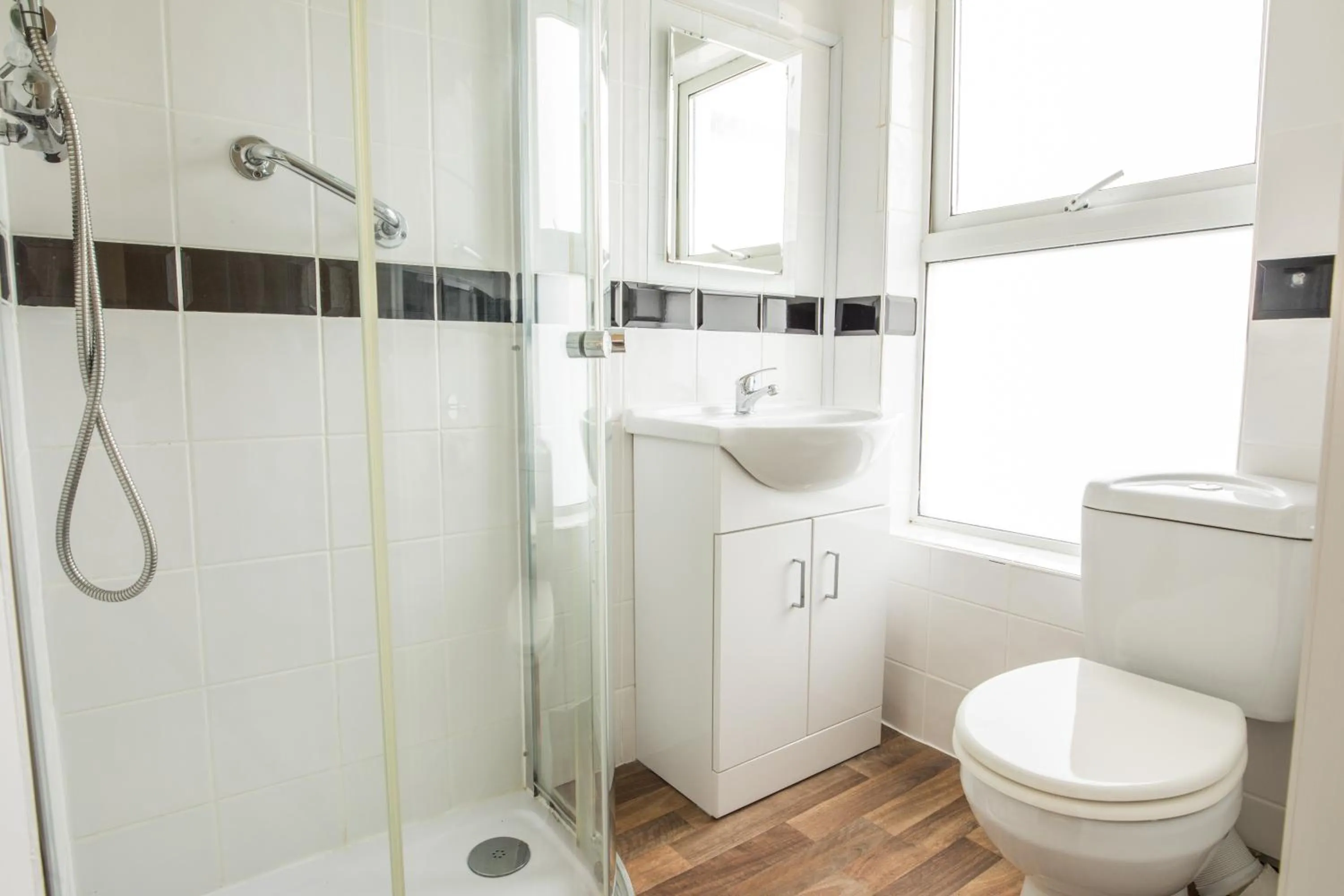 Shower in Pentire Newquay Cornwall Hotel