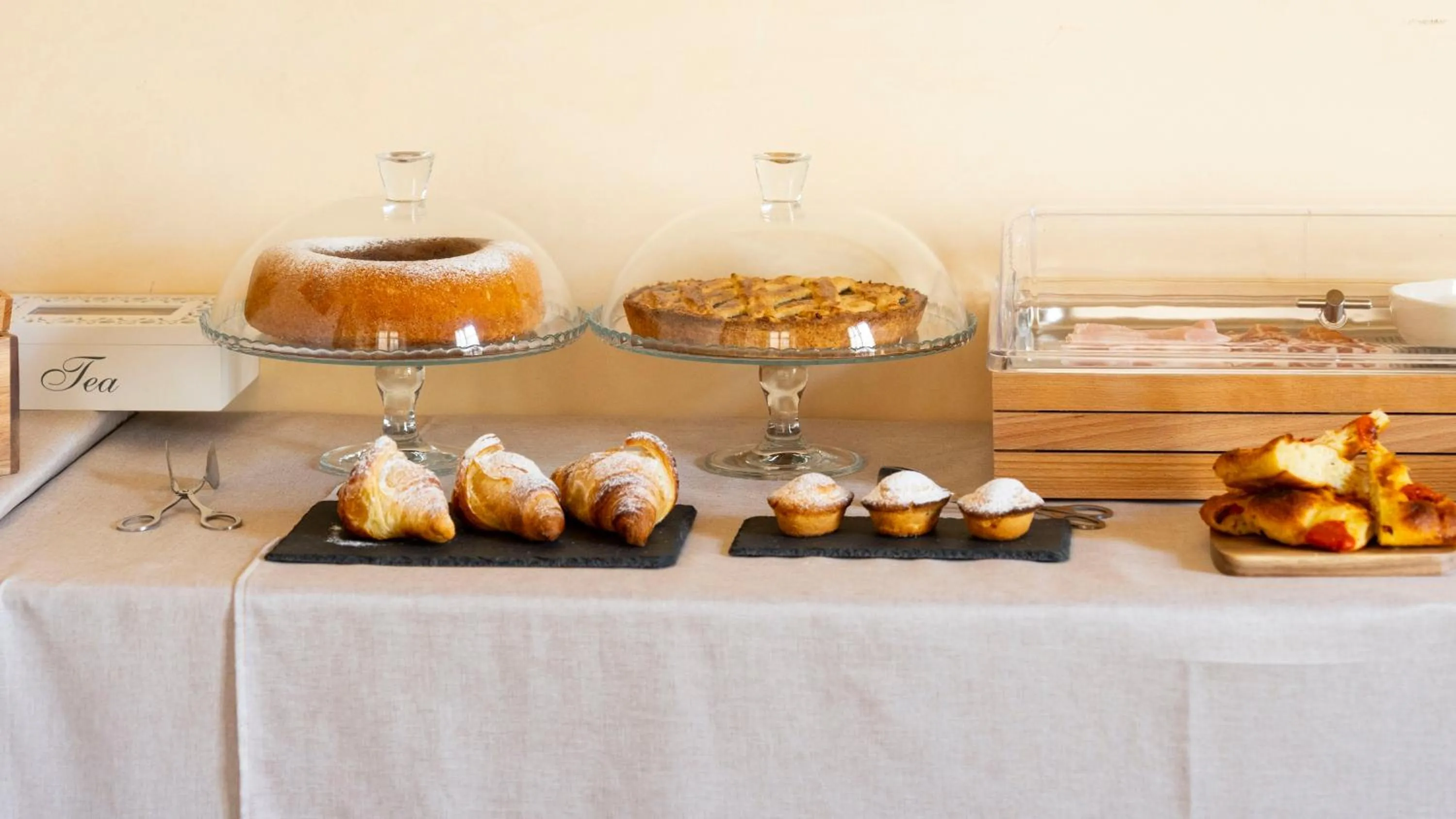 Food and drinks in Palazzo Insula