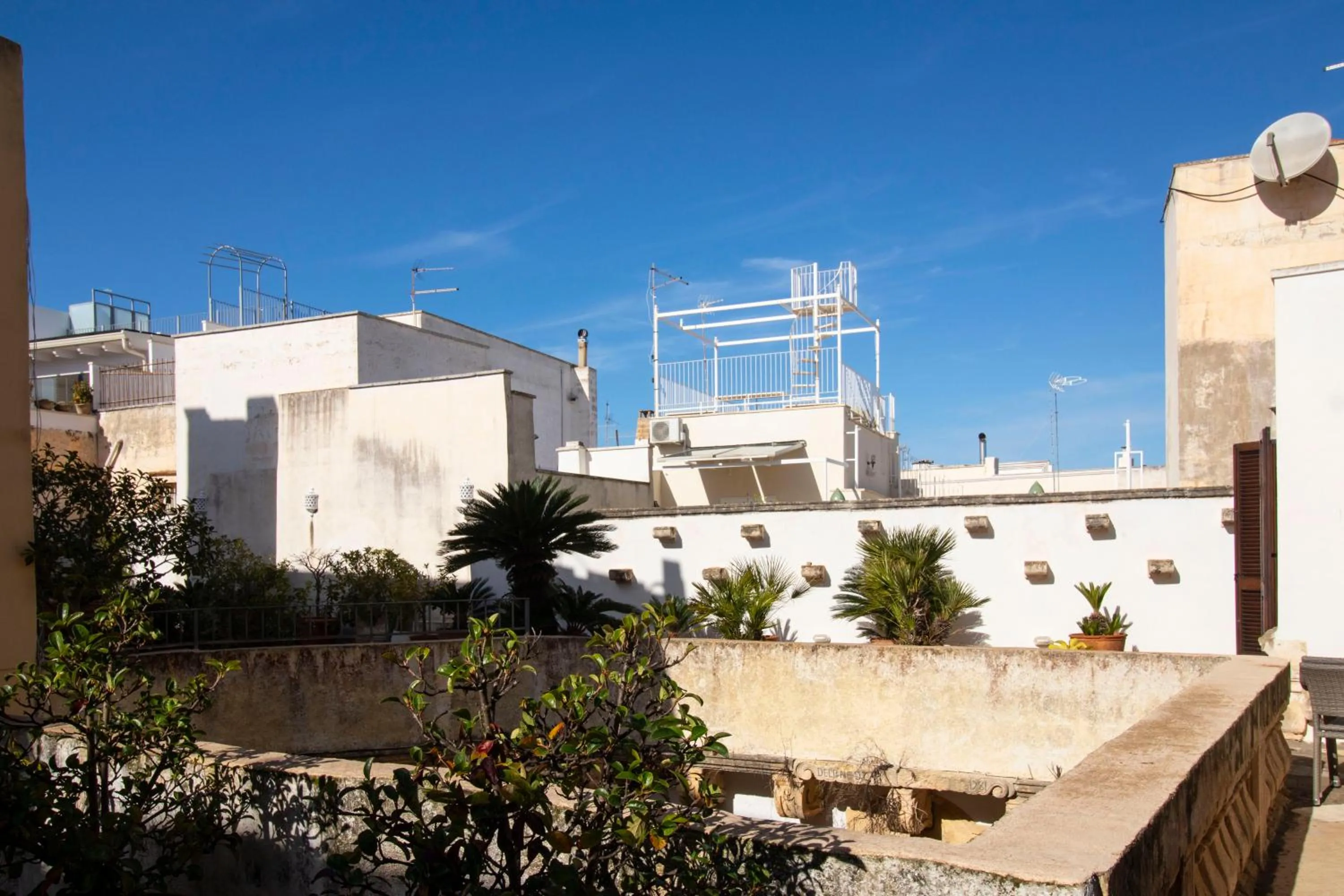 Property building in Palazzo Insula