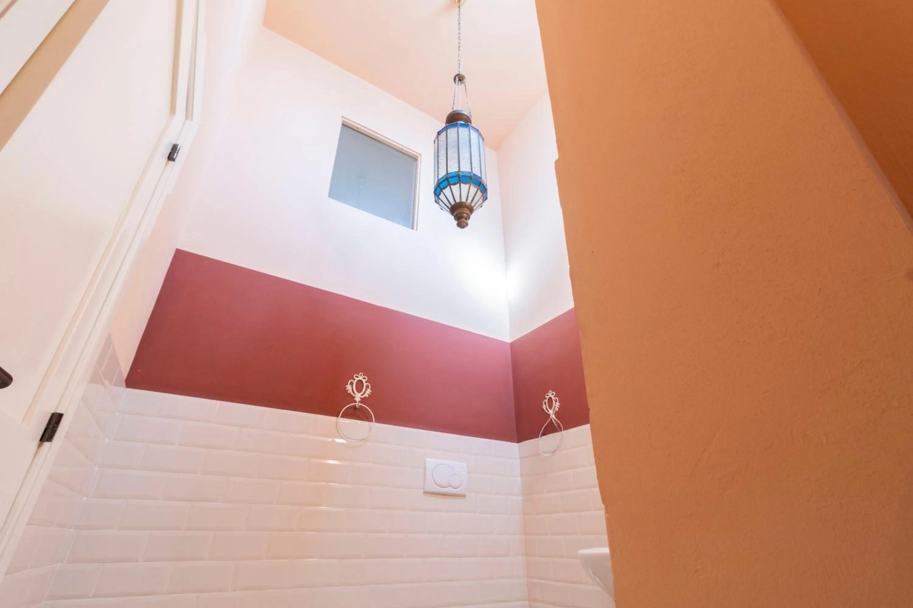 Shower in Palazzo Insula