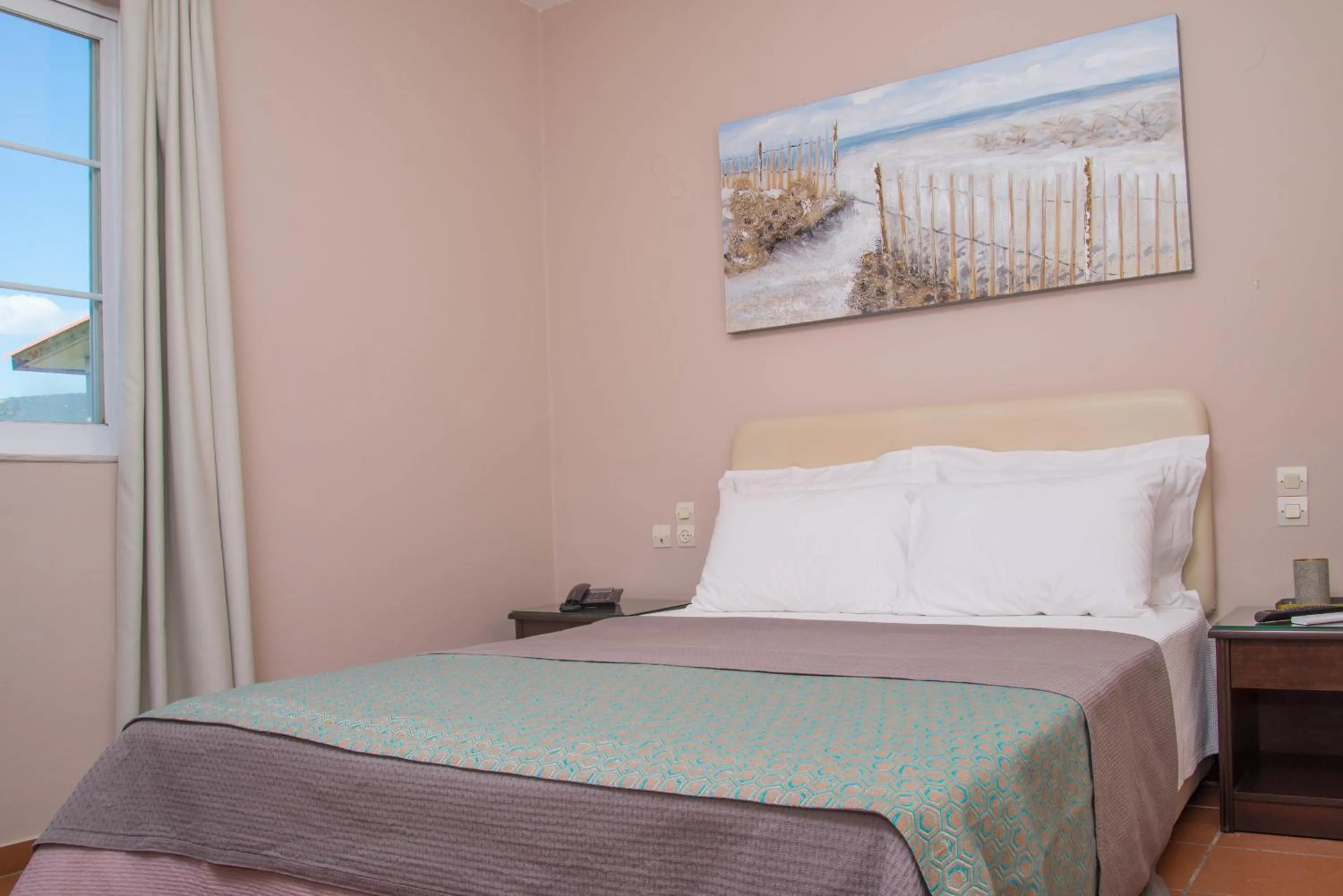 Family Apartment with Sea View in Diamond Palace
