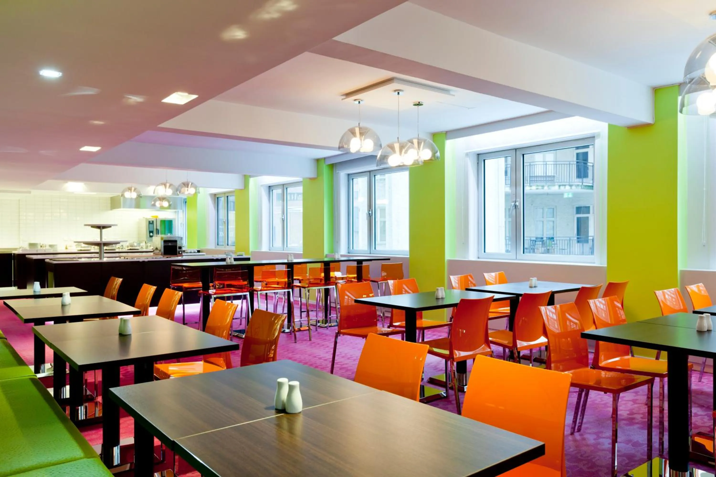 Restaurant/places to eat in MediInn Hotel Oslo