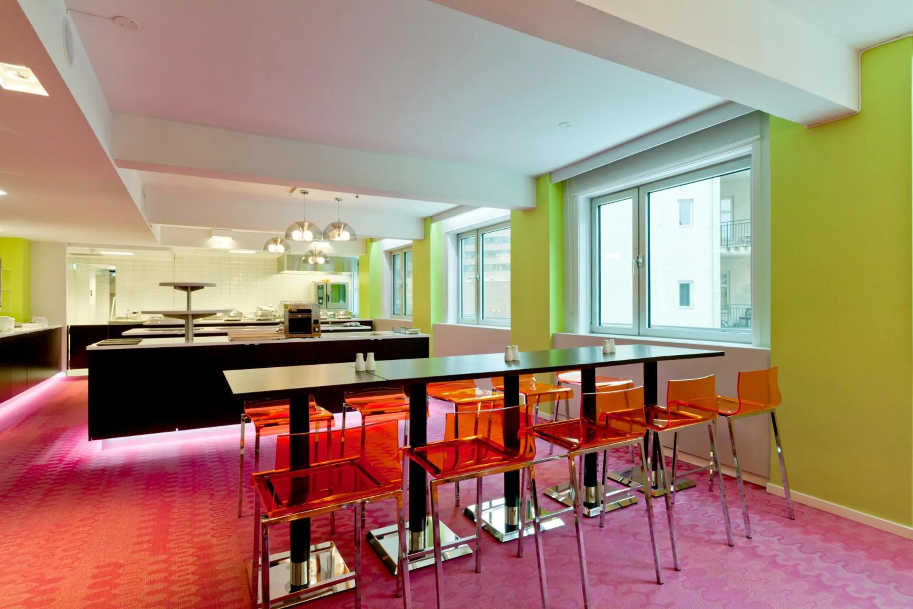 Restaurant/places to eat in MediInn Hotel Oslo