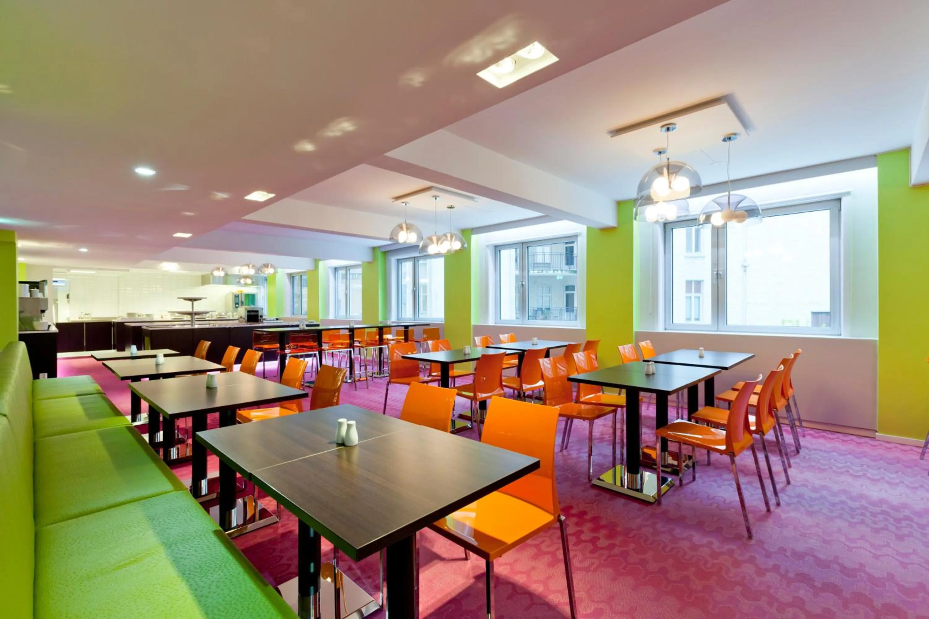 Restaurant/places to eat in MediInn Hotel Oslo