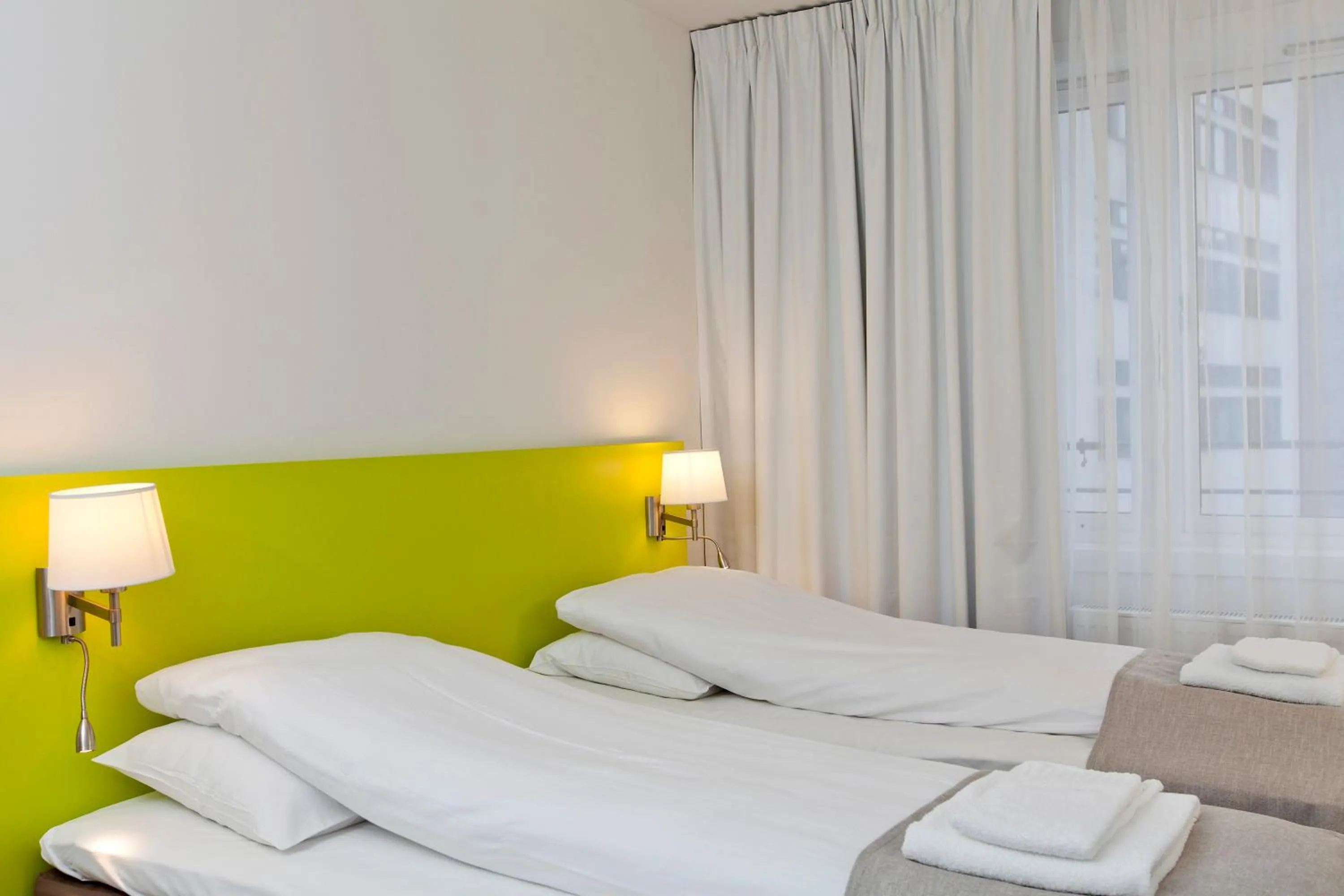 Bedroom, Bed in MediInn Hotel Oslo