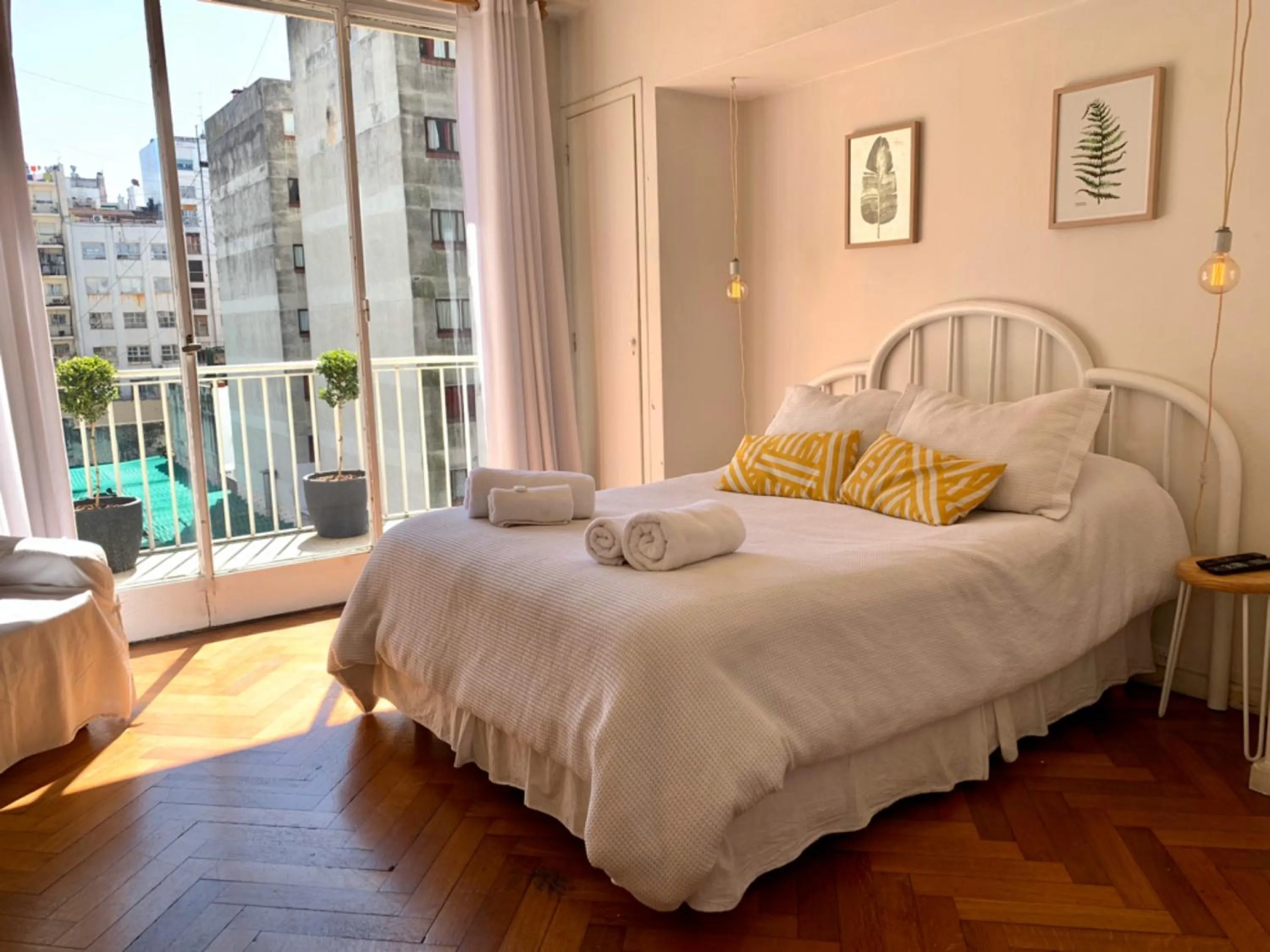 Bed in GRAN DEPARTAMENTO! Cerca de San Telmo y Obelisco
