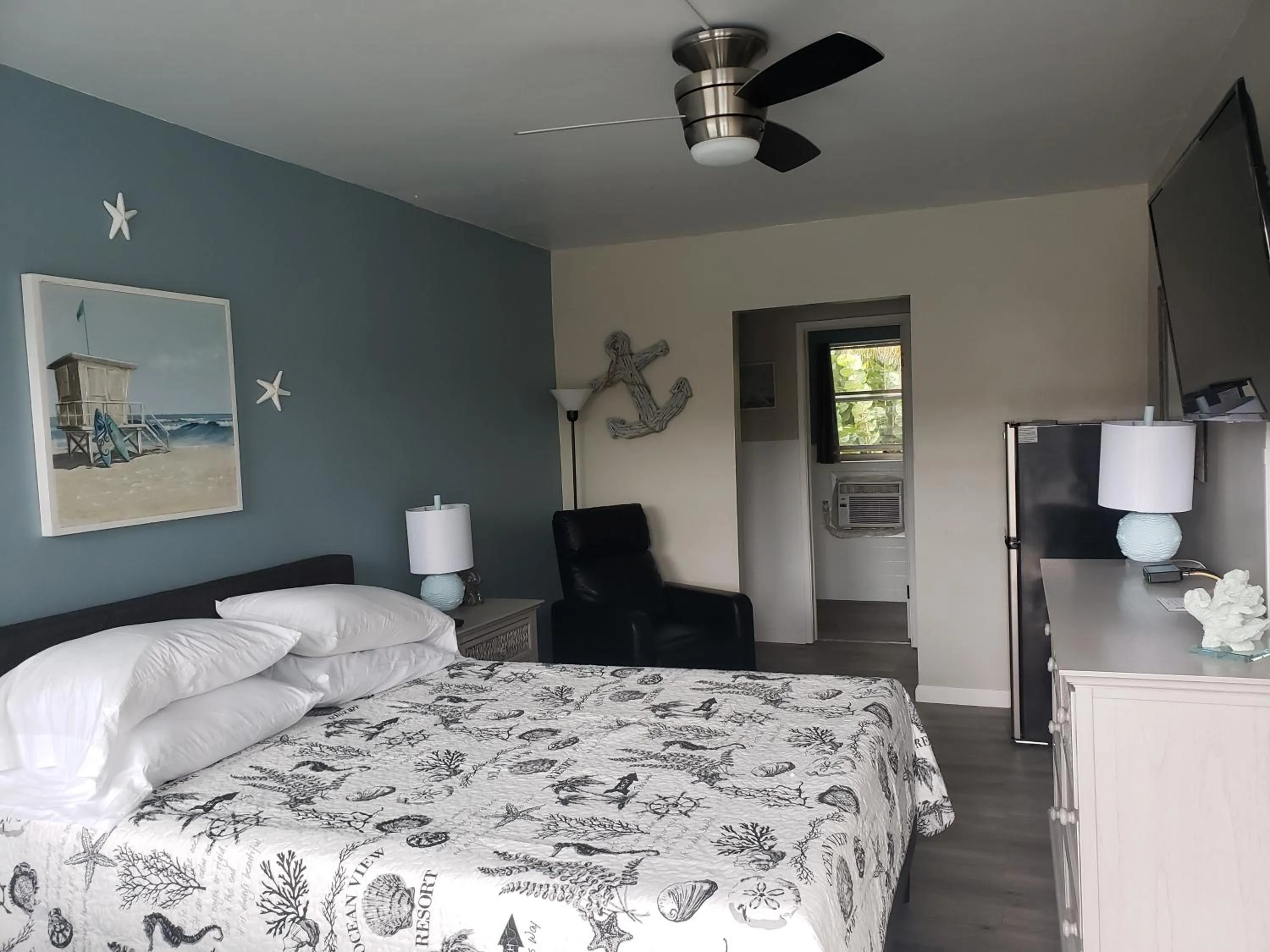 Bed in Ashley Brooke Beach Resort