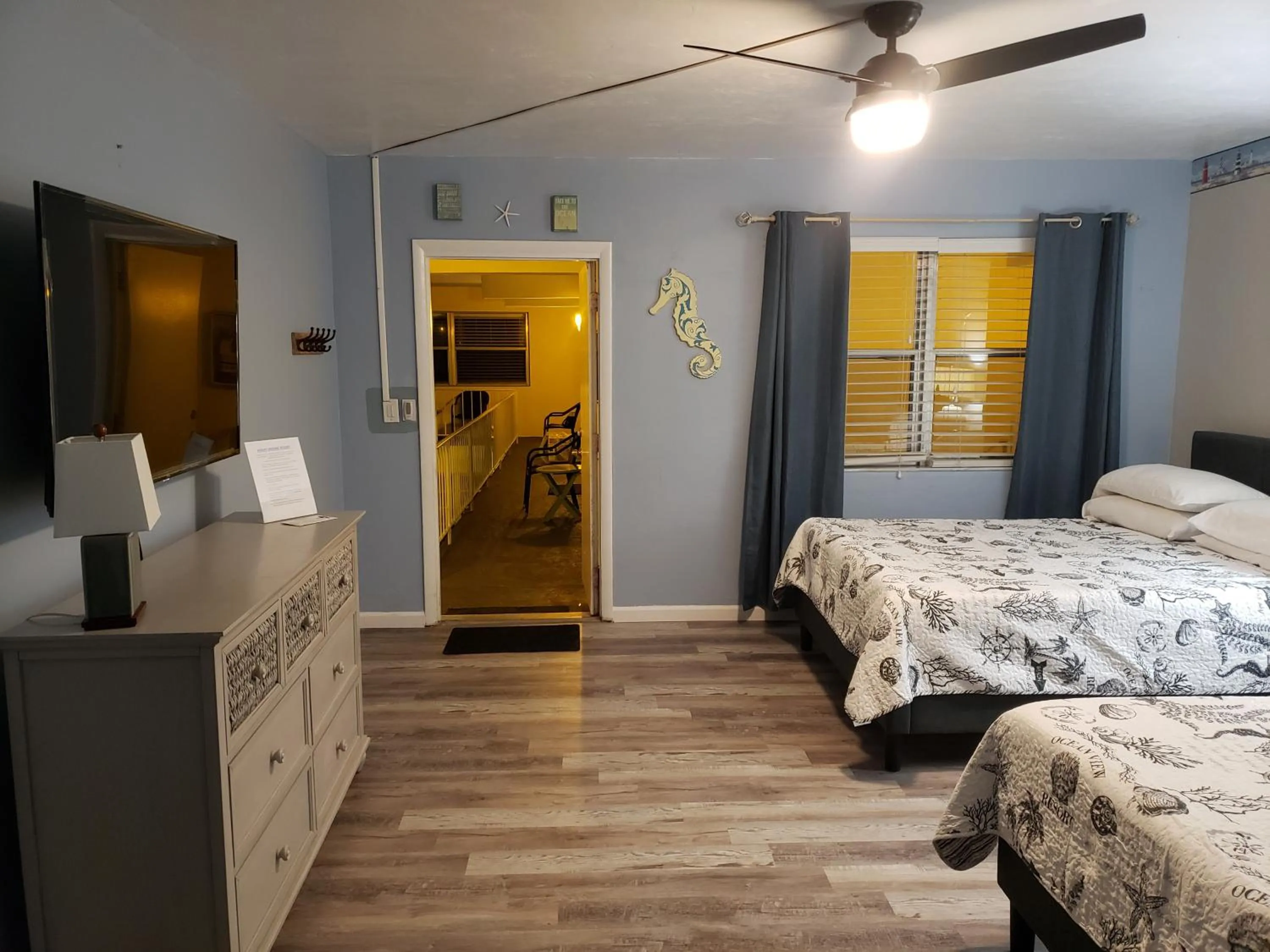 TV and multimedia, Bed in Ashley Brooke Beach Resort