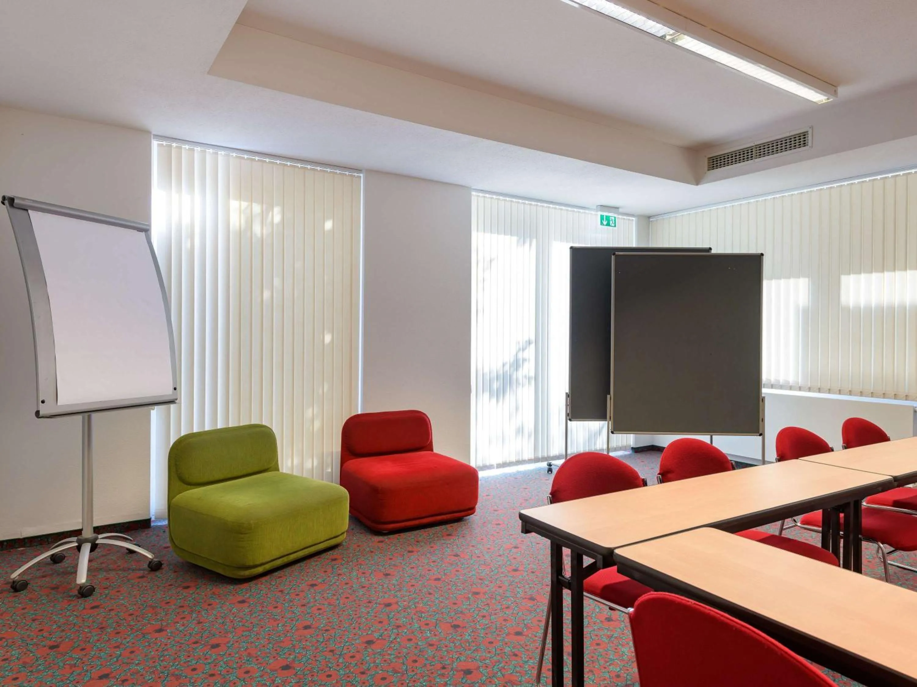 Business facilities in ibis Stuttgart Airport Messe