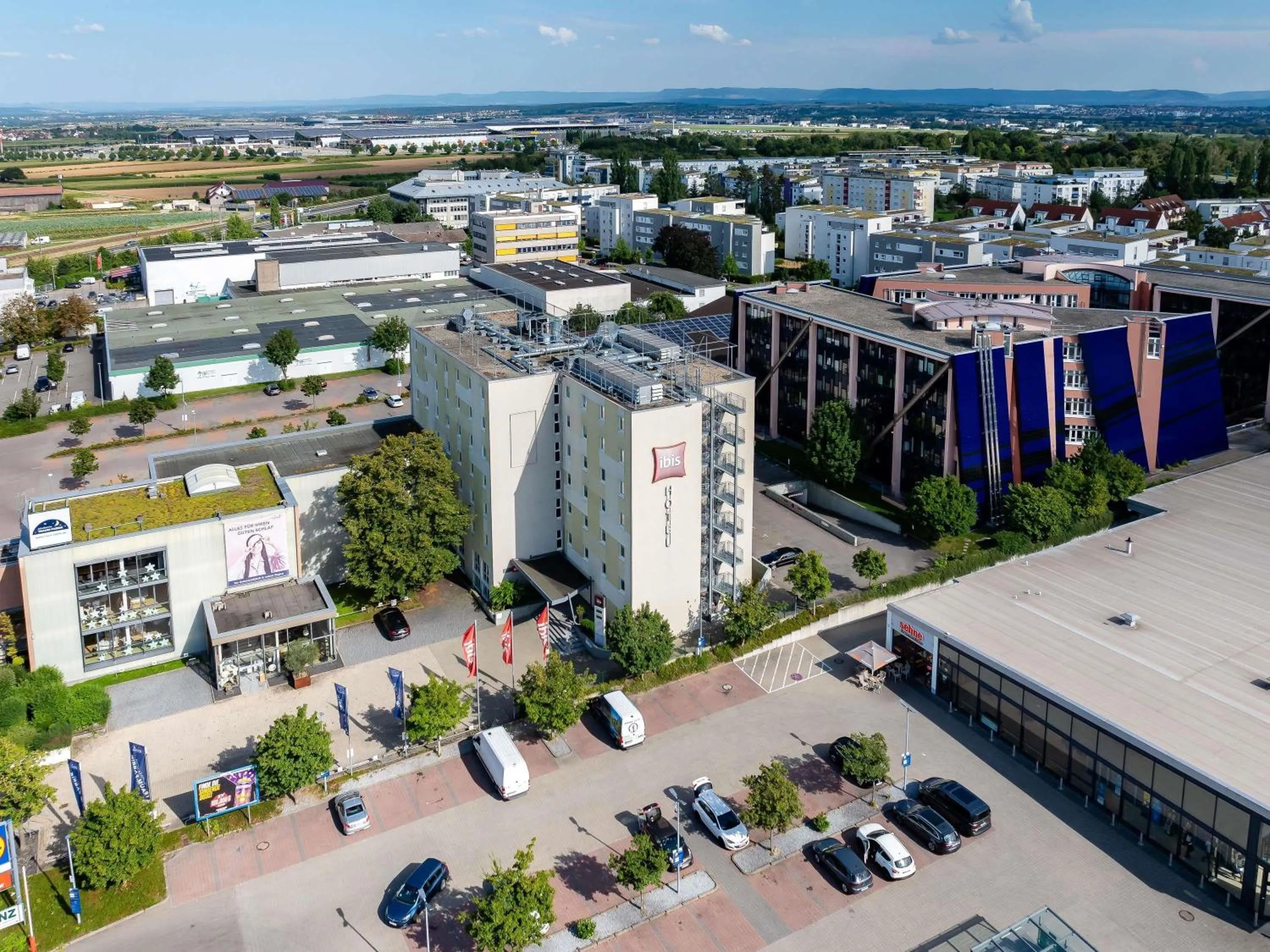 Property building in ibis Stuttgart Airport Messe