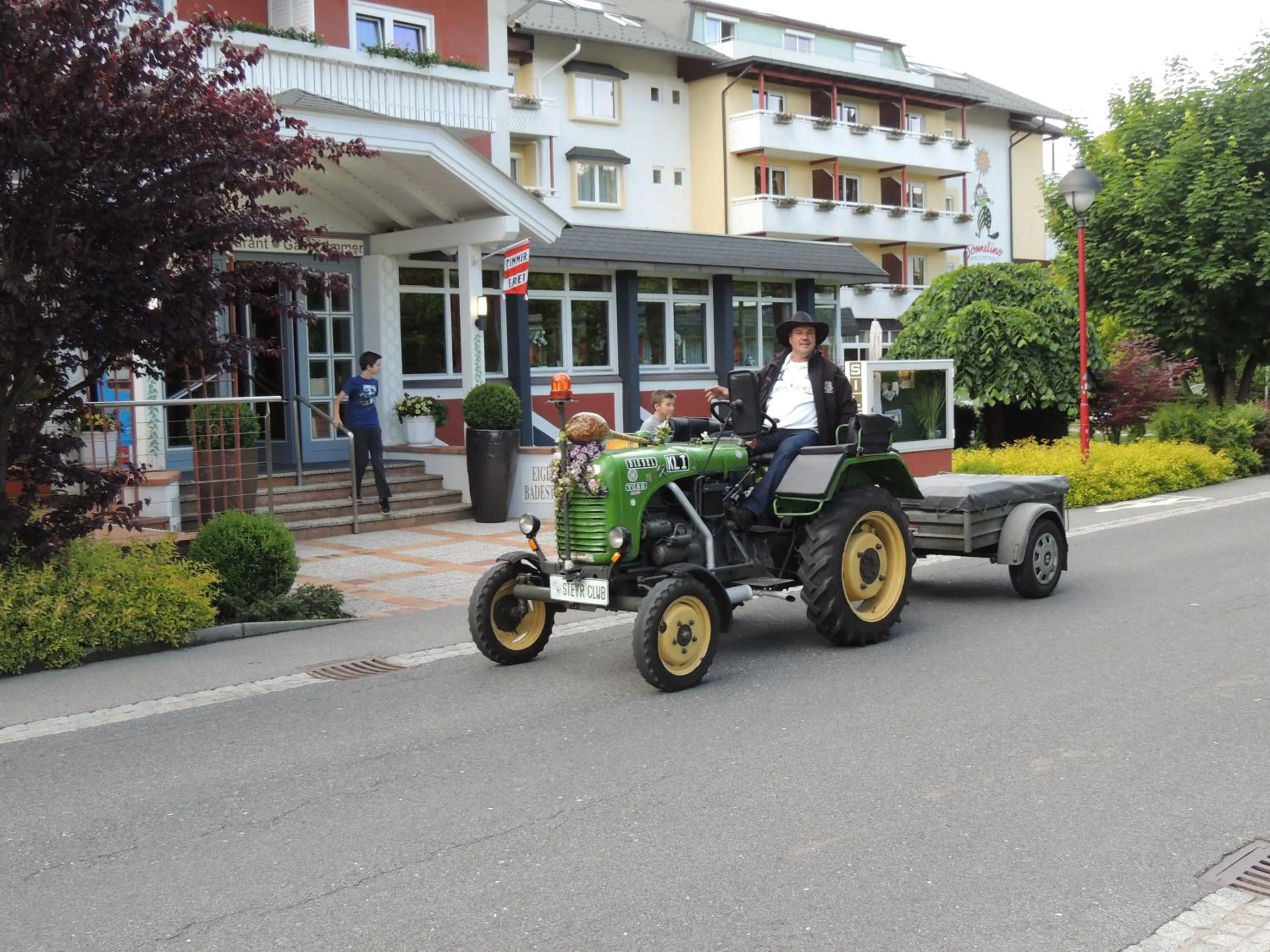 Facade/entrance in Hotel Silvia