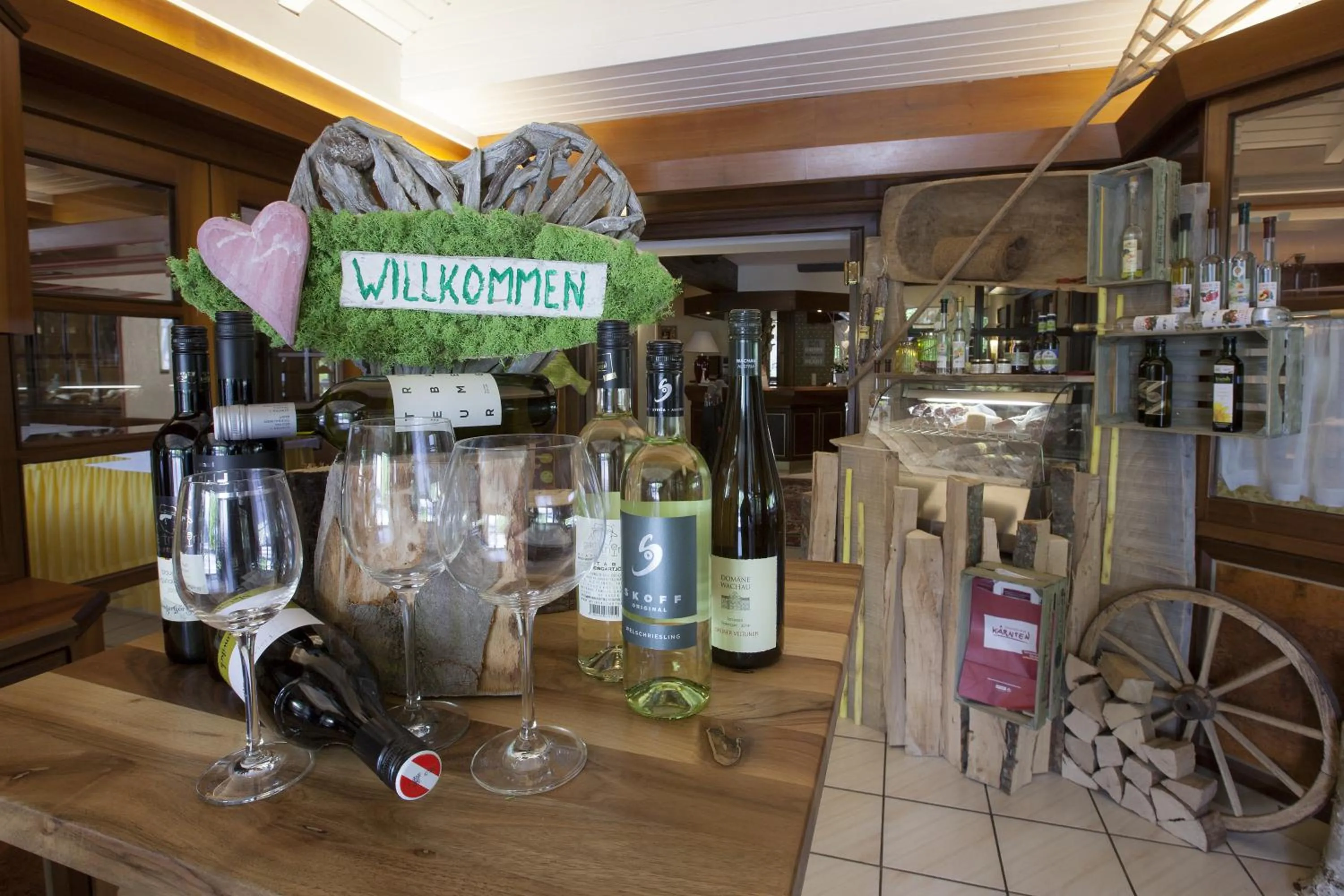 Facade/entrance in Hotel Silvia