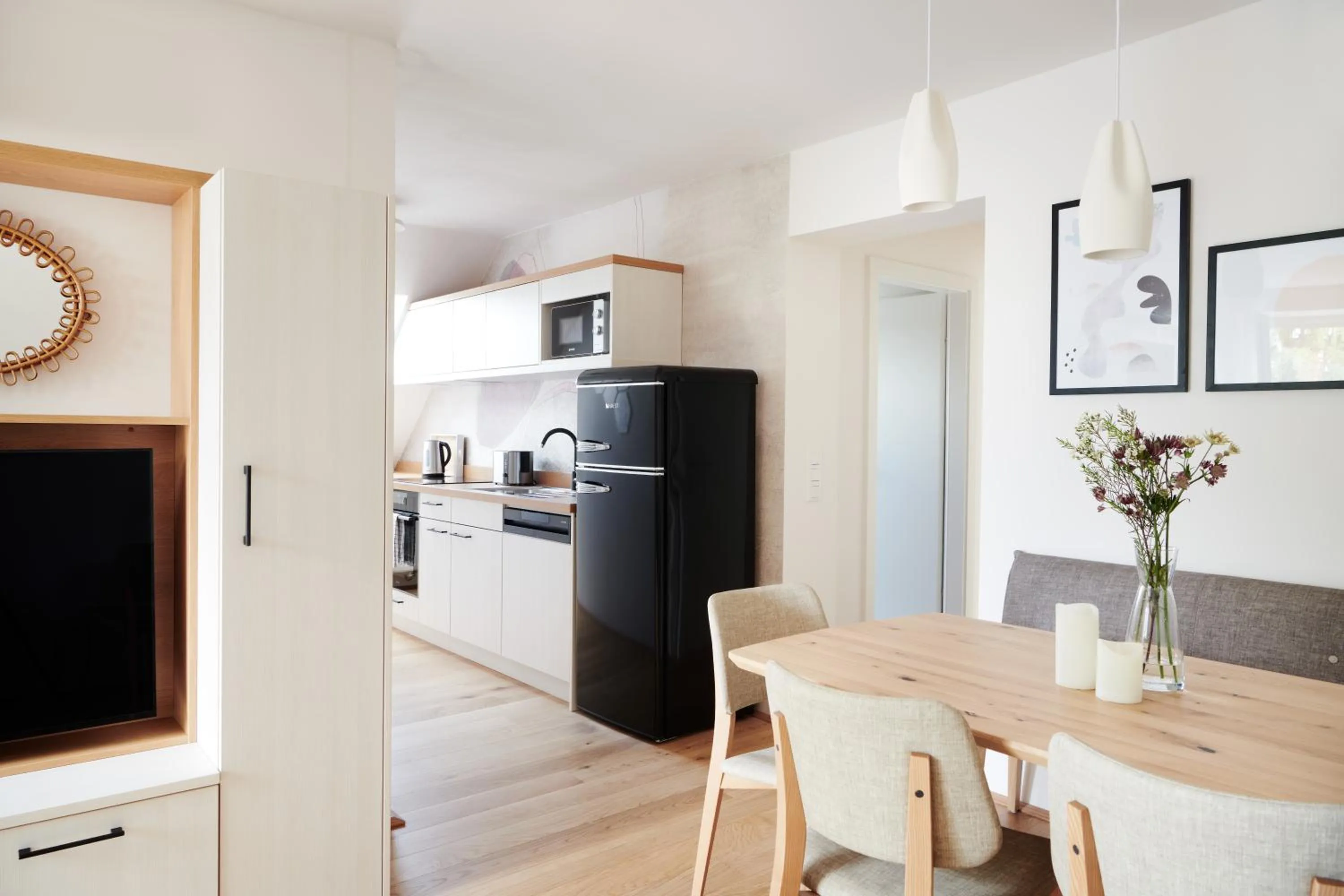 Kitchen or kitchenette in HOMEBOUND APARTMENTS Salzburg City I - contactless check-in