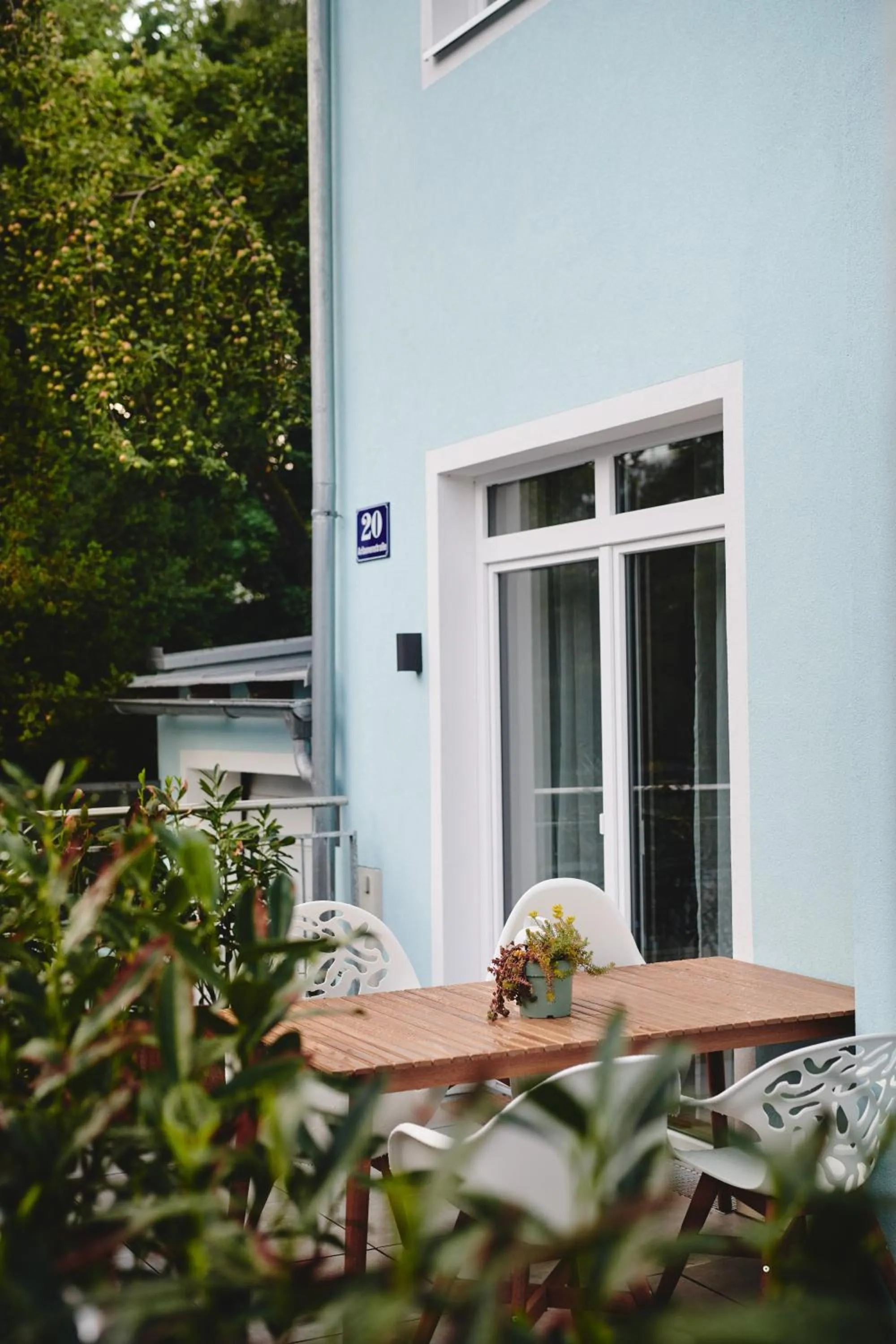 Balcony/Terrace in HOMEBOUND APARTMENTS Salzburg City I - contactless check-in