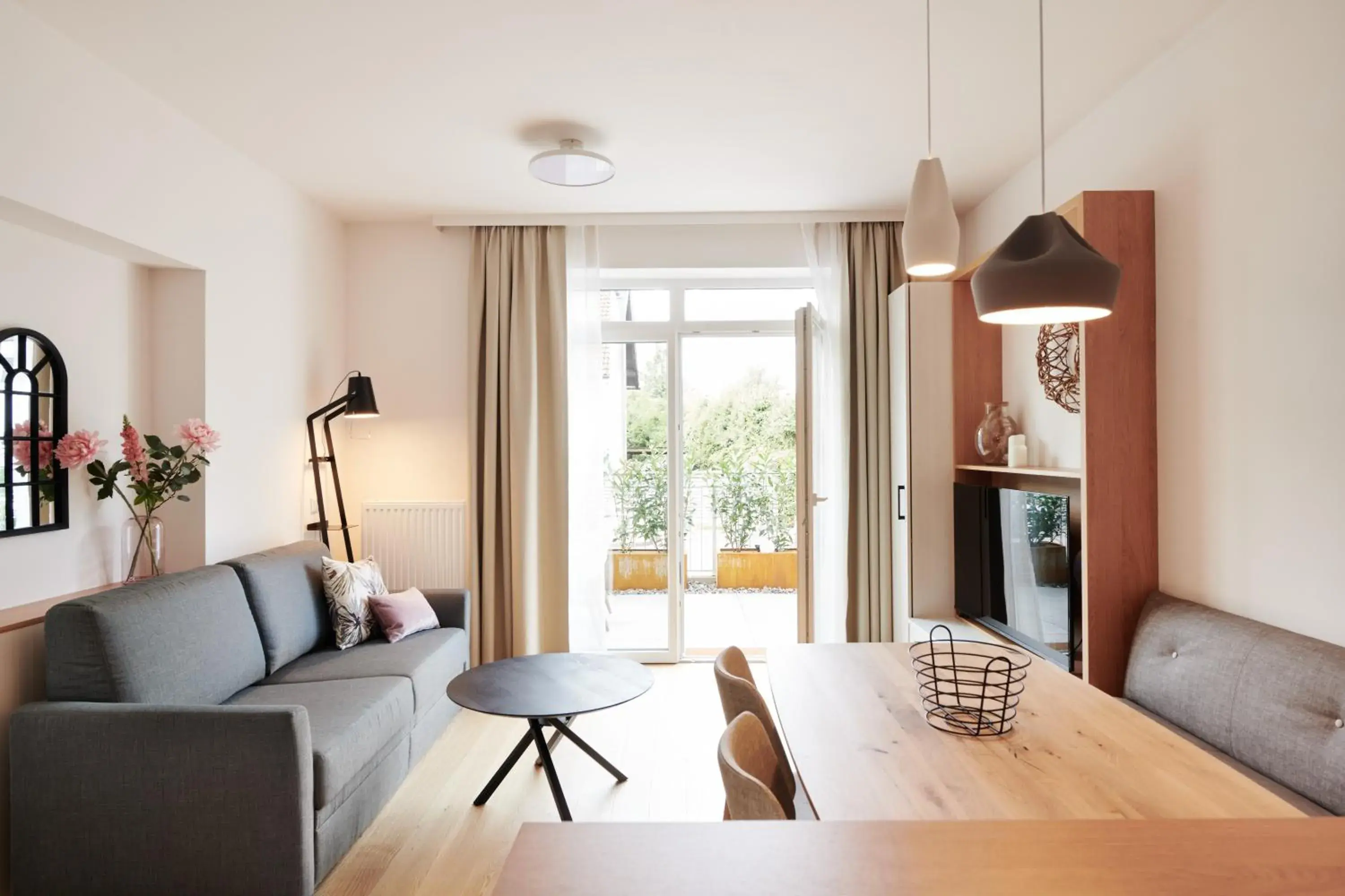 One Bedroom Apartment with Terrace in HOMEBOUND APARTMENTS Salzburg City I - contactless check-in One Bedroom Apartment with Terrace in HOMEBOUND APARTMENTS Salzburg City I - contactless check-in