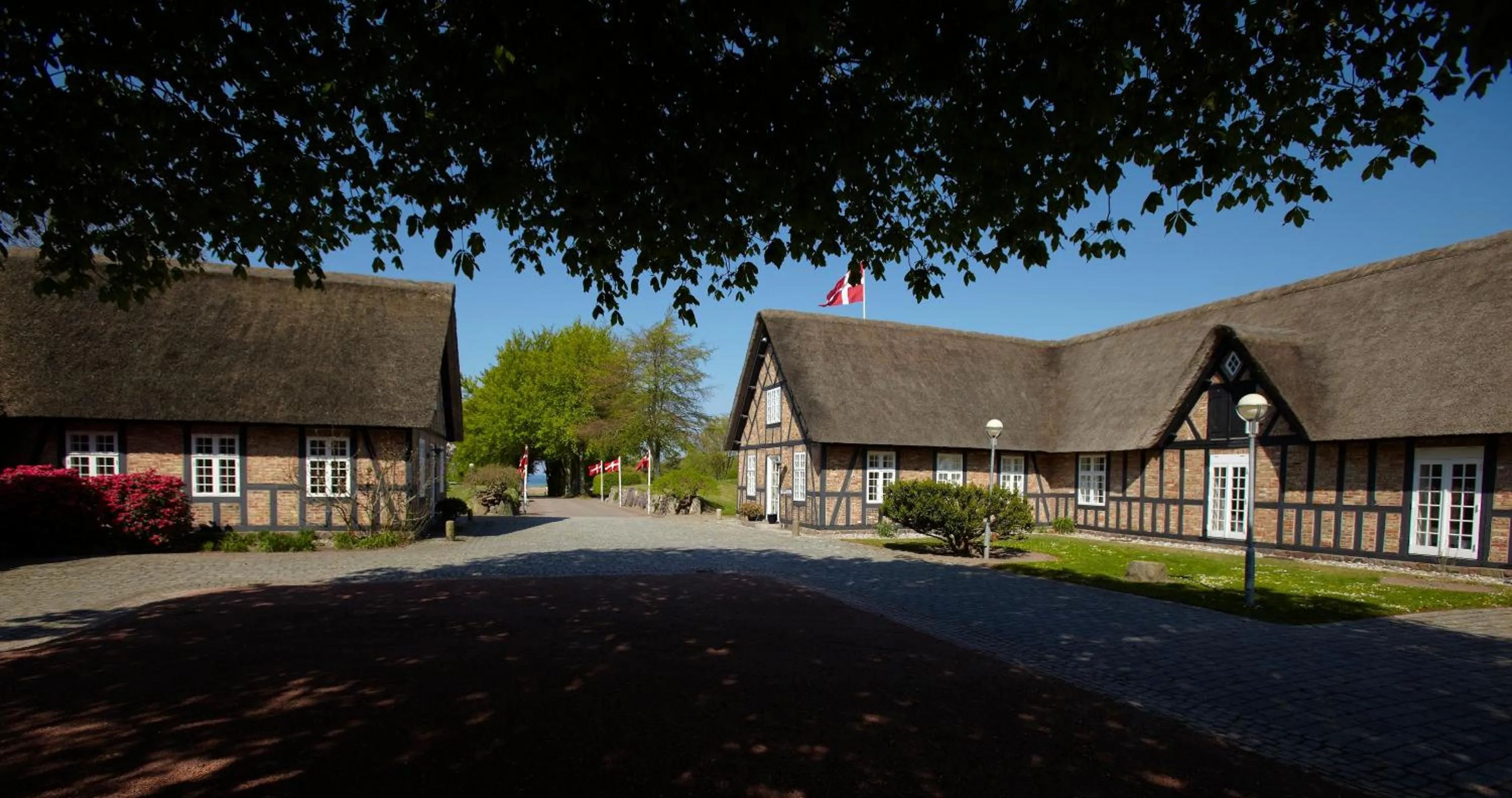 Summer in Gl. Avernæs Sinatur Hotel & Konference