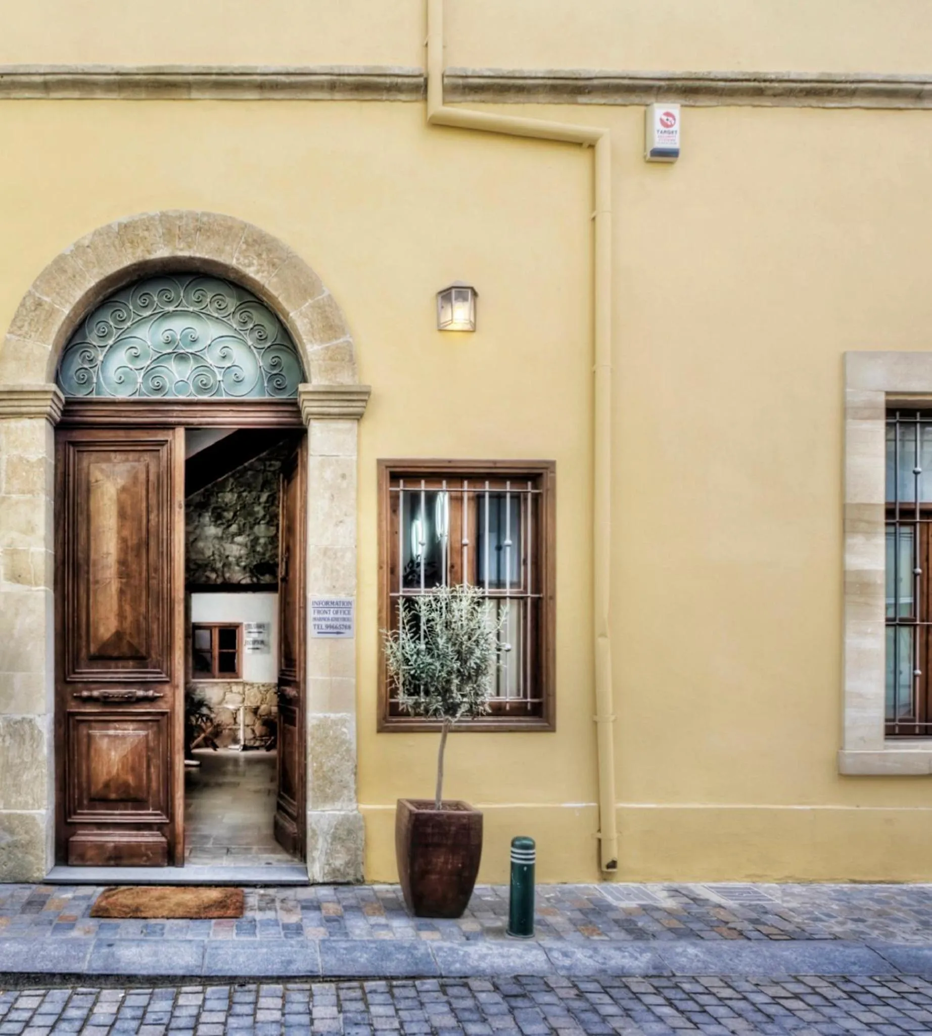Facade/entrance in Alkisti City Hotel