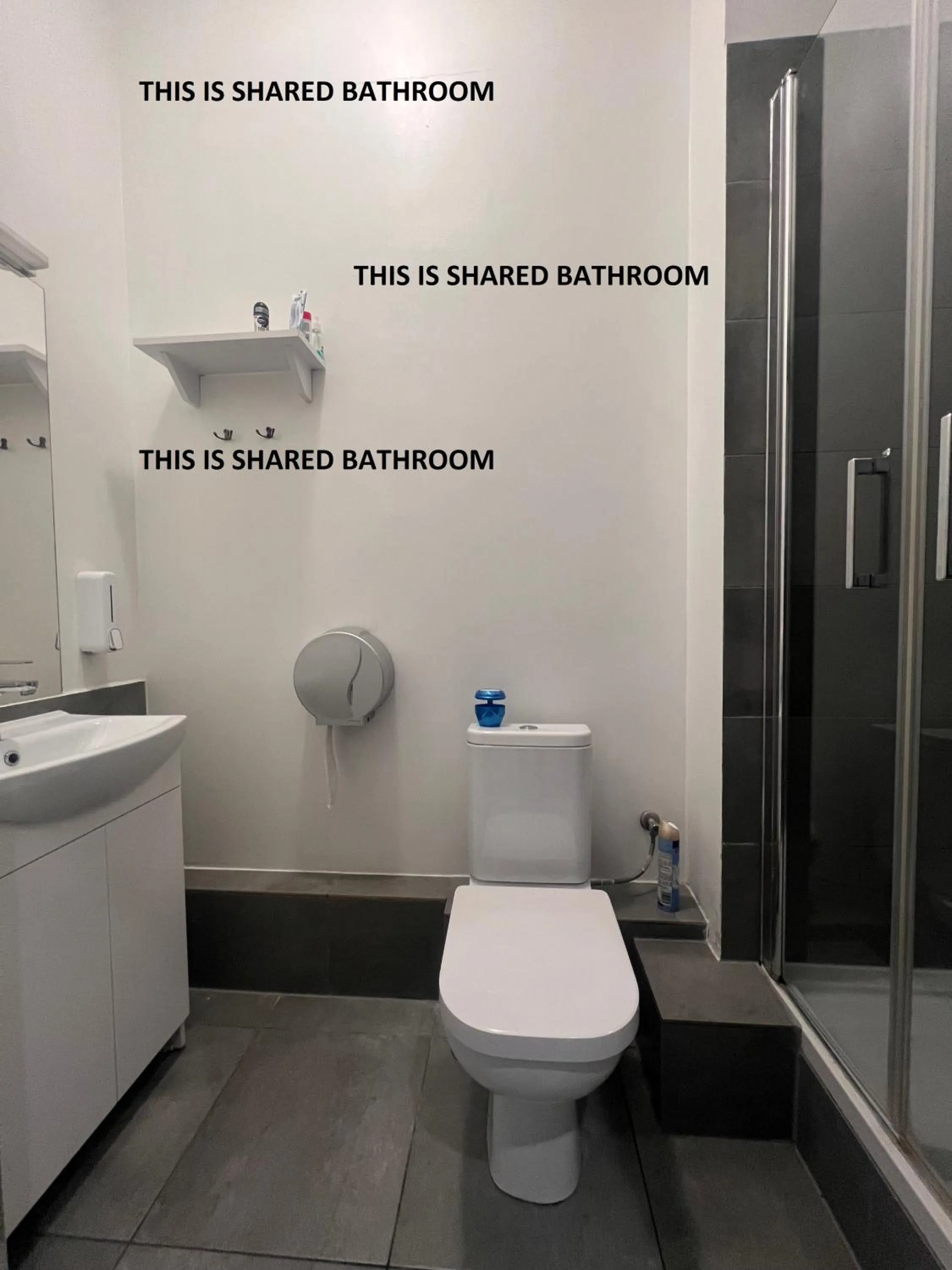 Shower in Oki Doki OLD TOWN