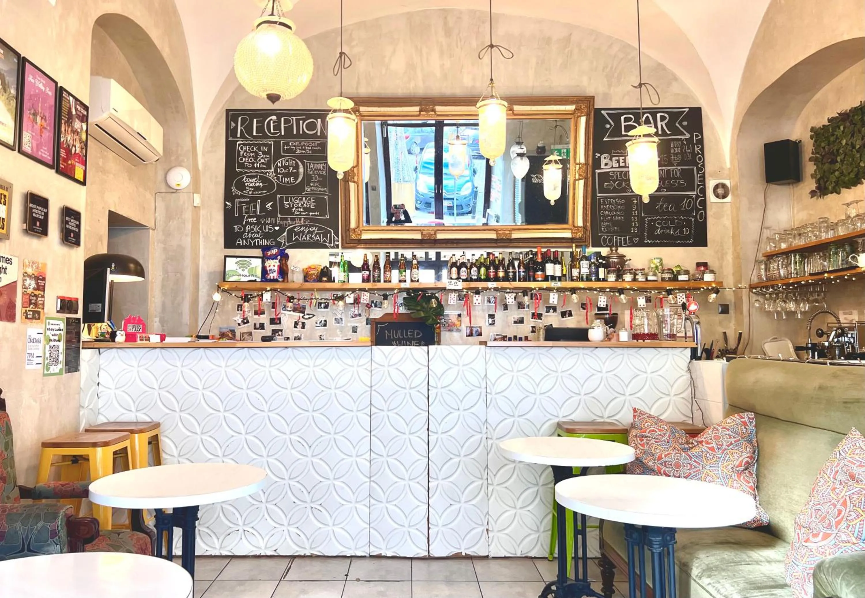 Lounge or bar in Oki Doki OLD TOWN