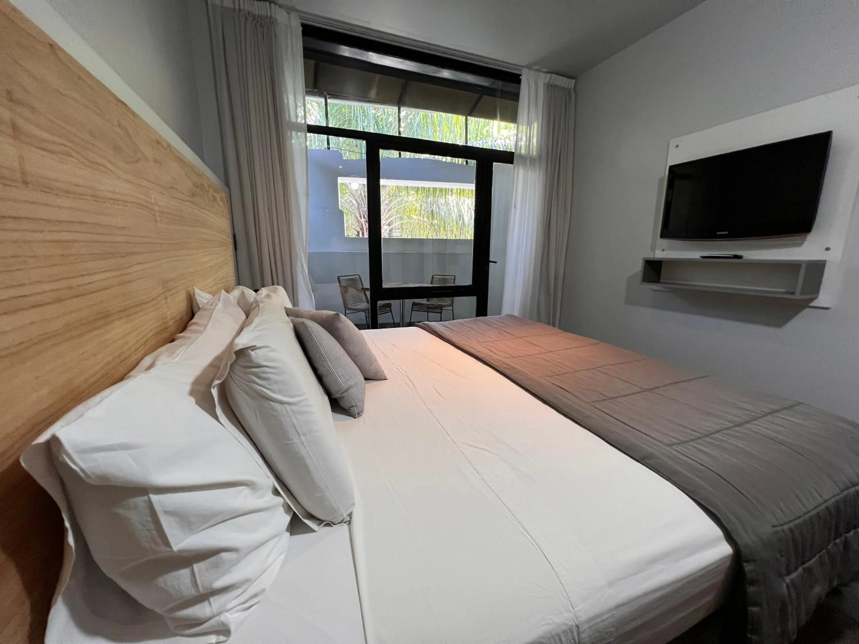 Patio, Bed in 5411 Soho Hotel