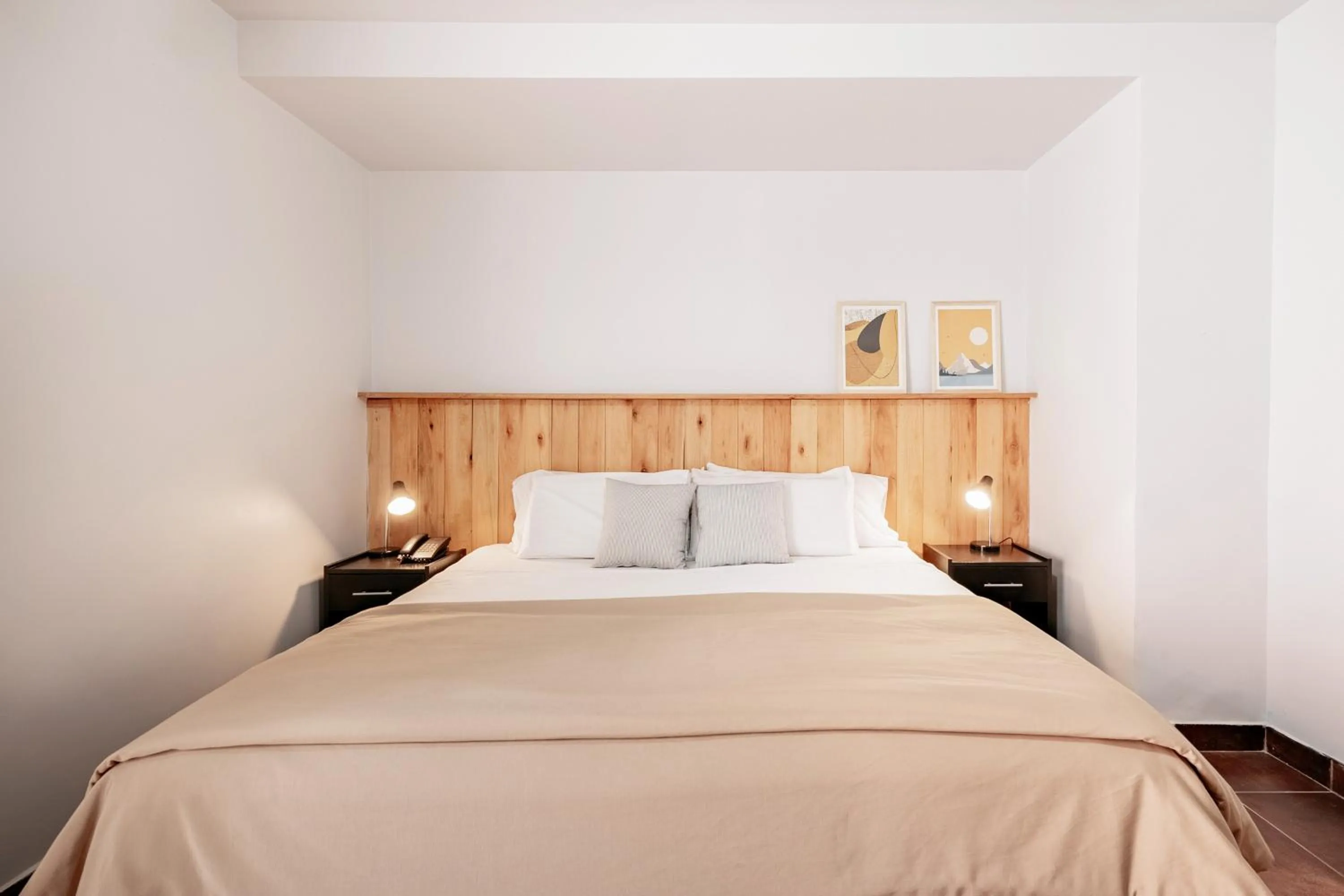 Bedroom, Bed in 5411 Soho Hotel