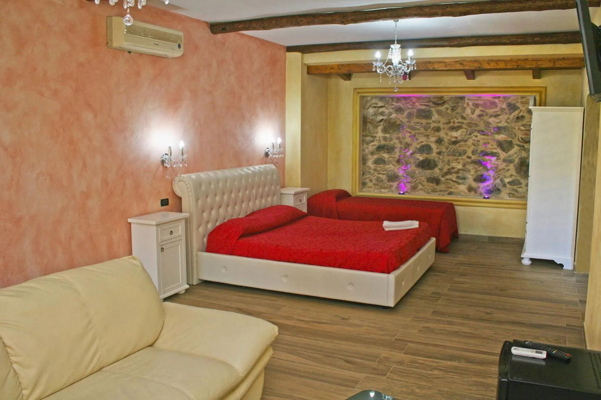 Bed in Villa Paladino - B&B e Guest House