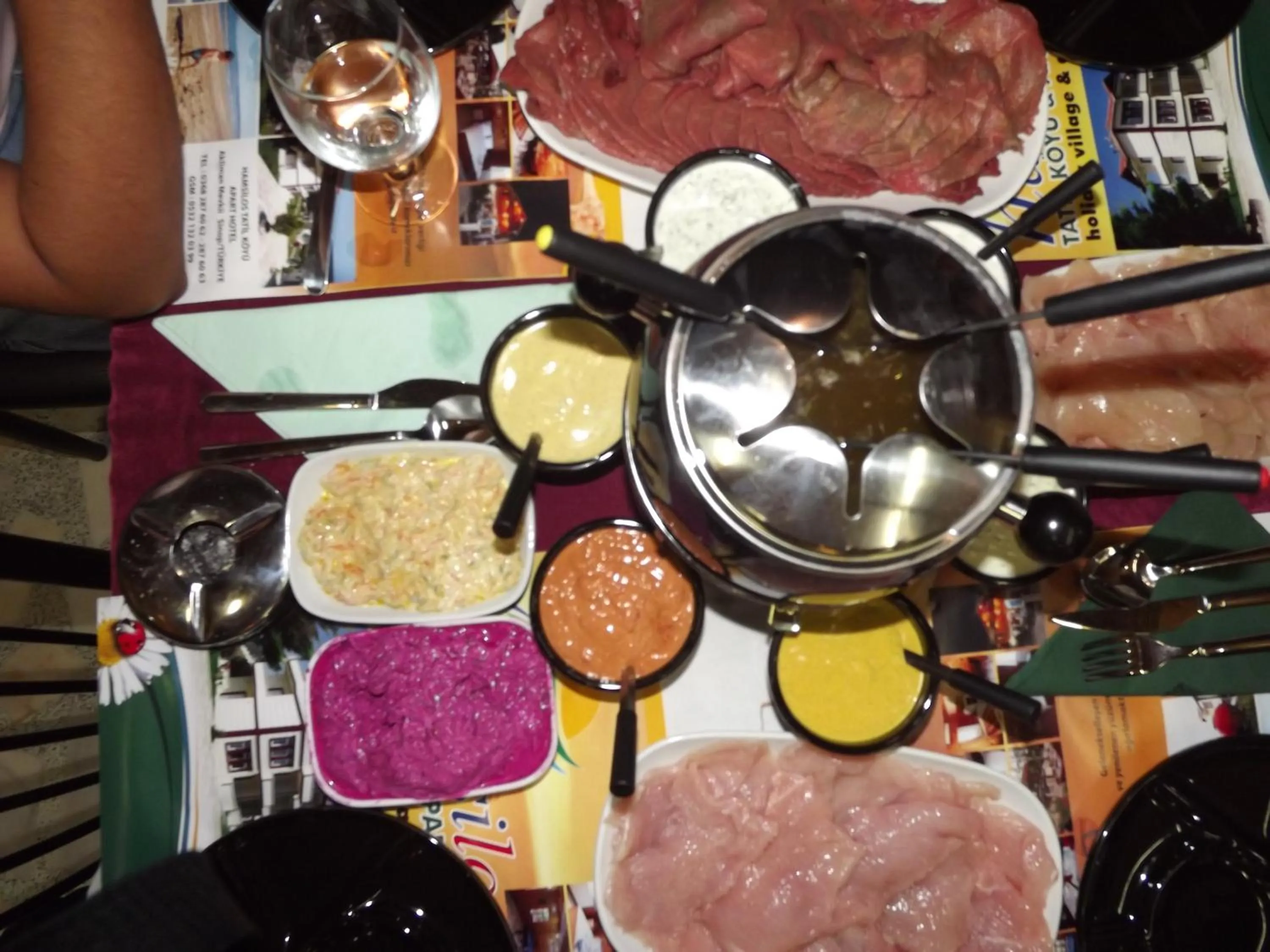 Restaurant/places to eat in Hamsilos Apart Hotel