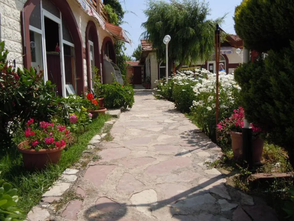 Decorative detail in Hamsilos Apart Hotel