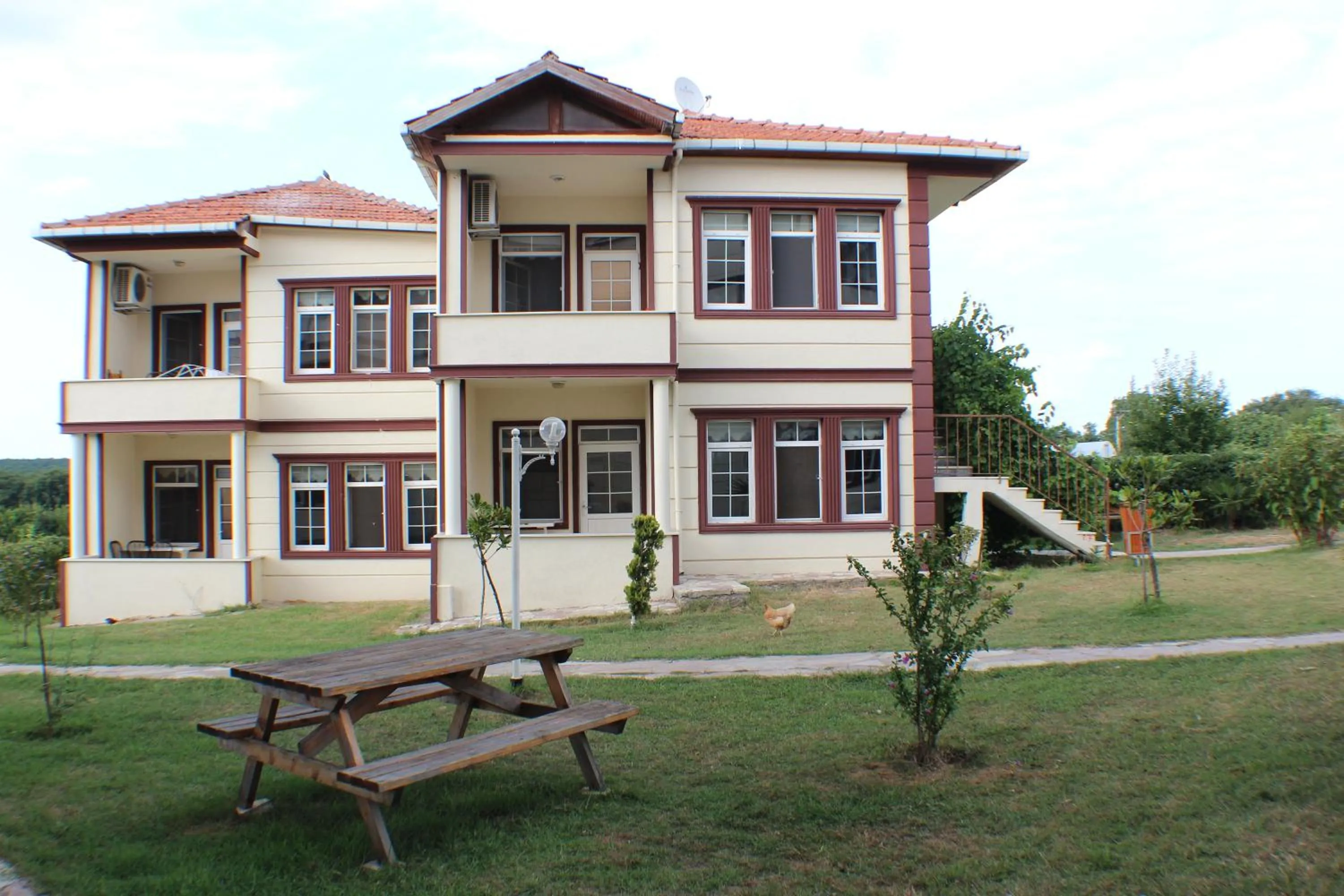 Property building in Hamsilos Apart Hotel