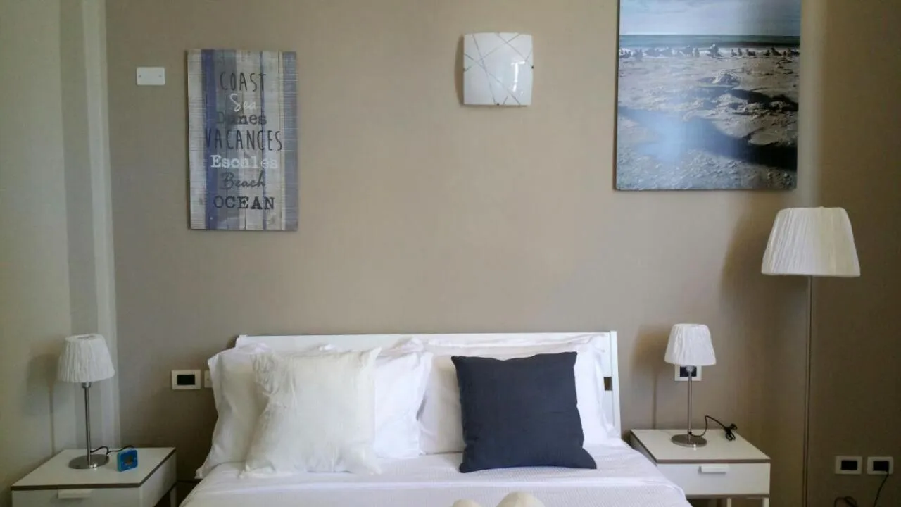 Decorative detail, Bed in Luna Rooms